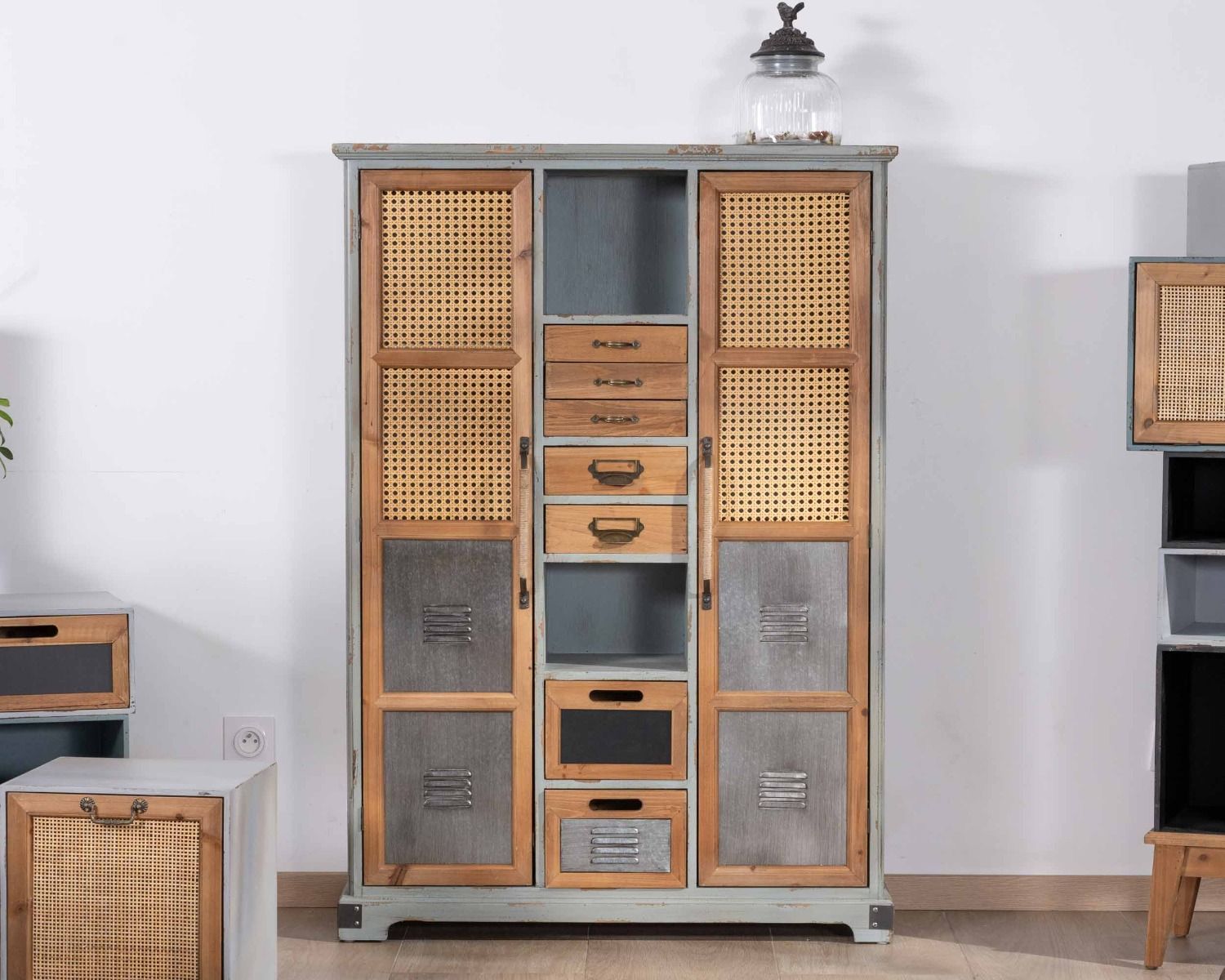 Buffet à tiroirs déco en sapin et imitation rotin "Mélimélo Indus"