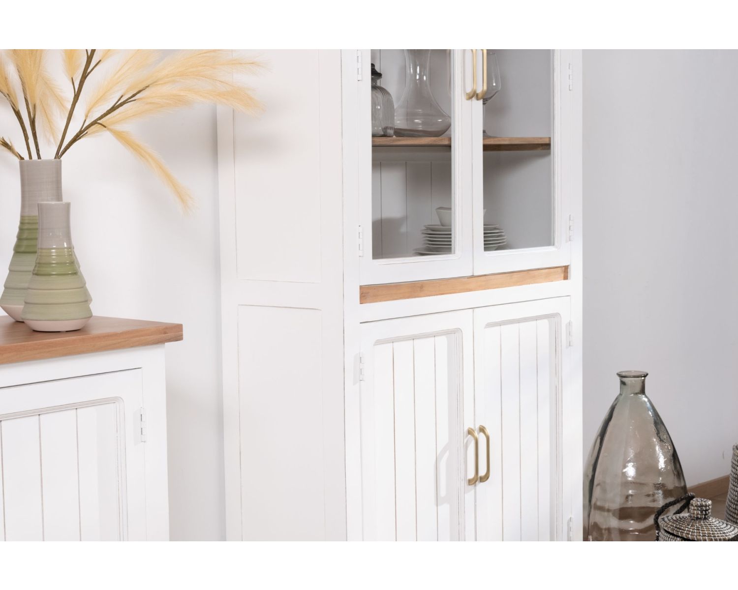 Petit vaisselier blanc en acacia avec portes vitrées "Trégastel"