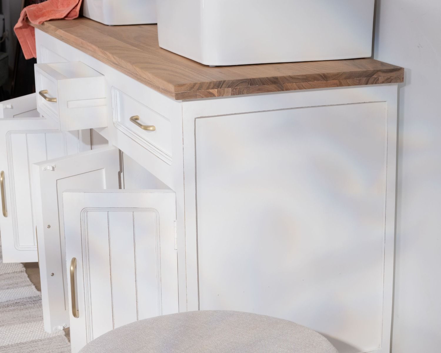 Meuble de salle bain double en acacia naturel et blanc "Trégastel"