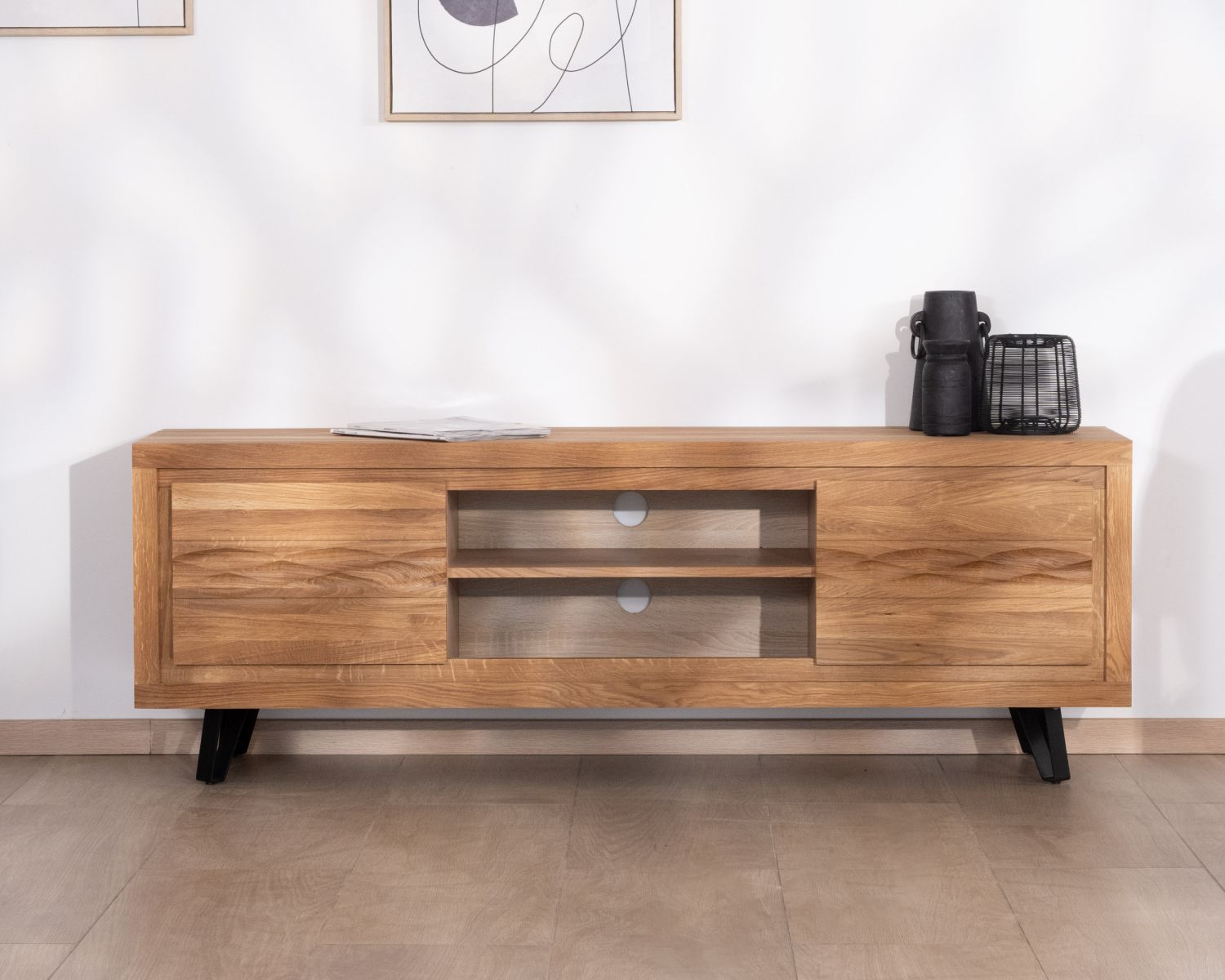 Meuble TV en chêne huilé 160 cm "Wave" avec niches centrales esprit zen