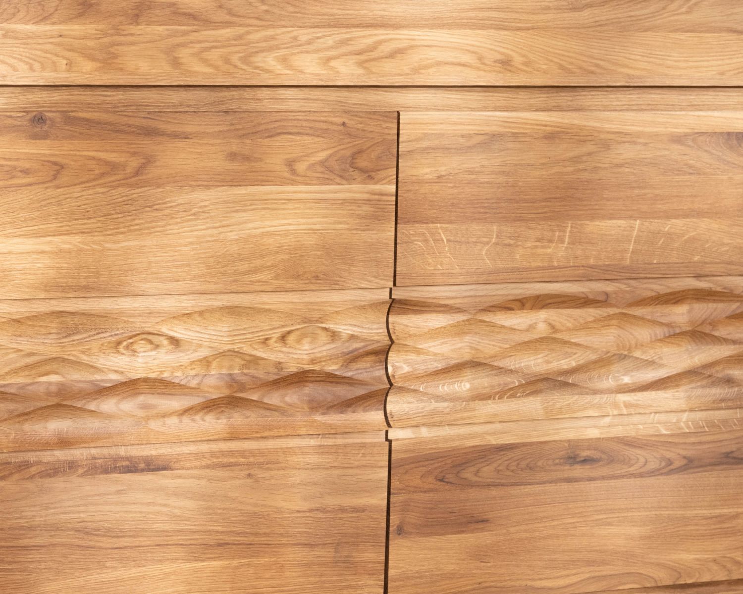 Grand buffet en chêne huilé 190 cm "Wave" esprit contemporain épuré