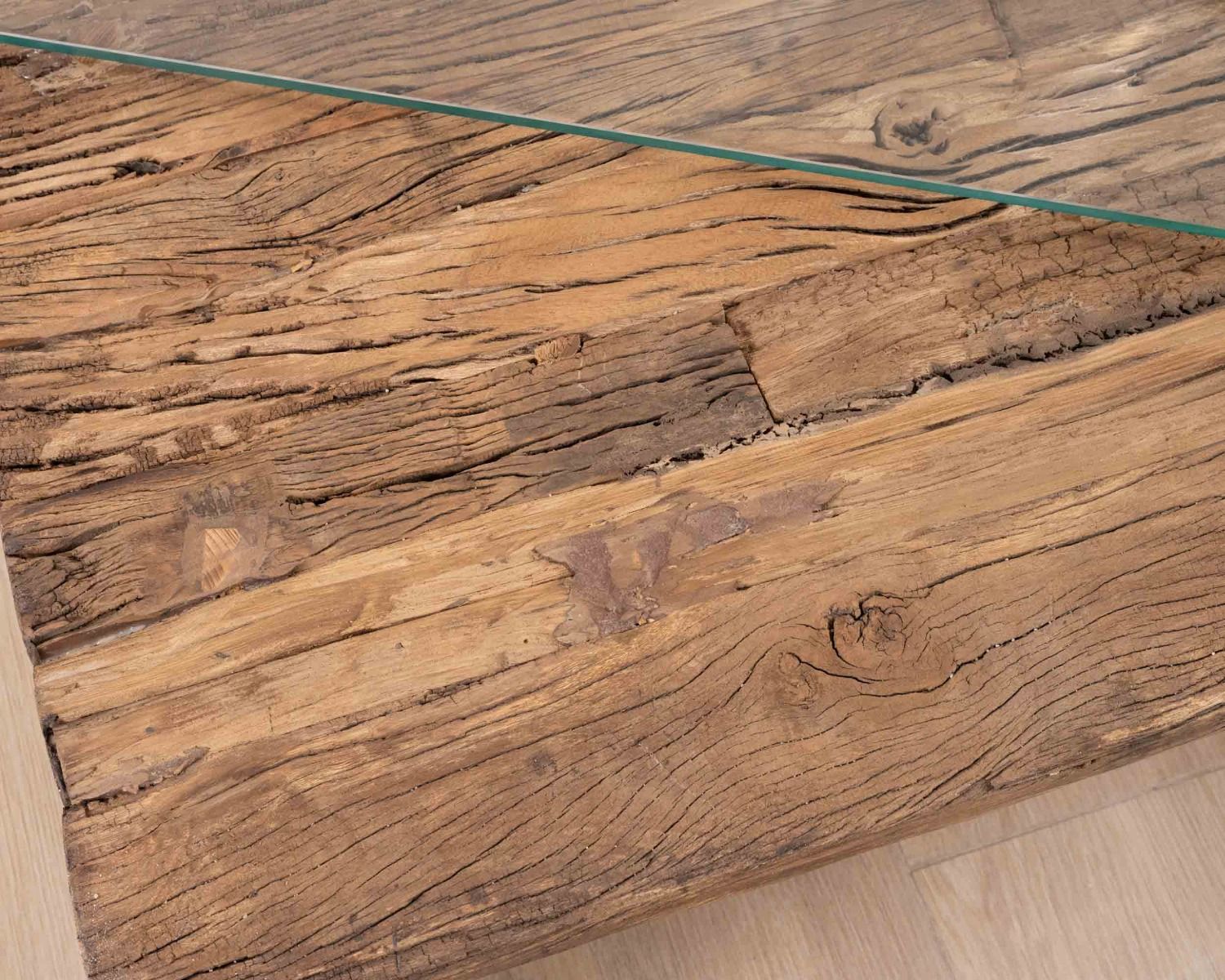 Table basse rectangulaire bois recyclé rustique, plateau verre et pieds design métal brillant opium "Timber"