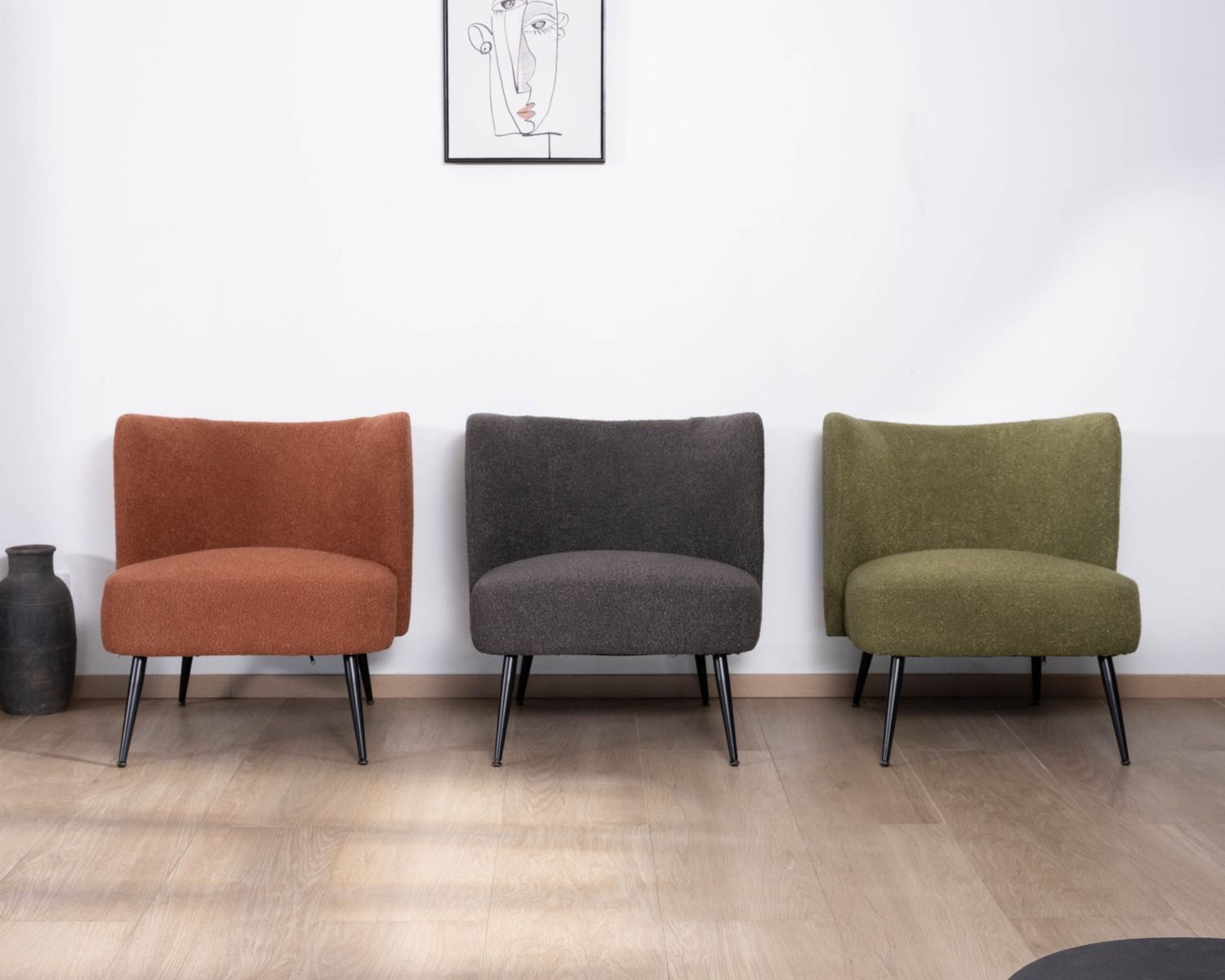 Fauteuil crapaud en tissu vert et pieds métal "Ripple"