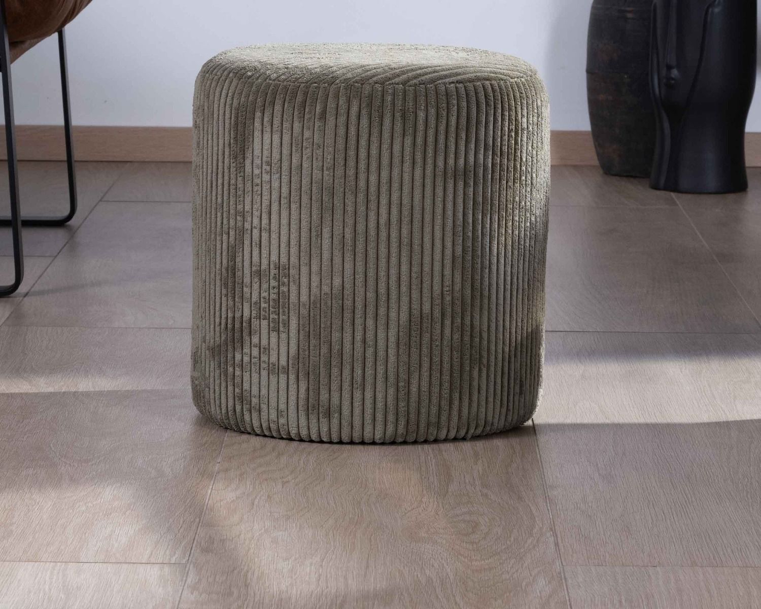Lot de 2 petits poufs ronds en velours côtelé kaki "Snaw" diamètre 35 cm