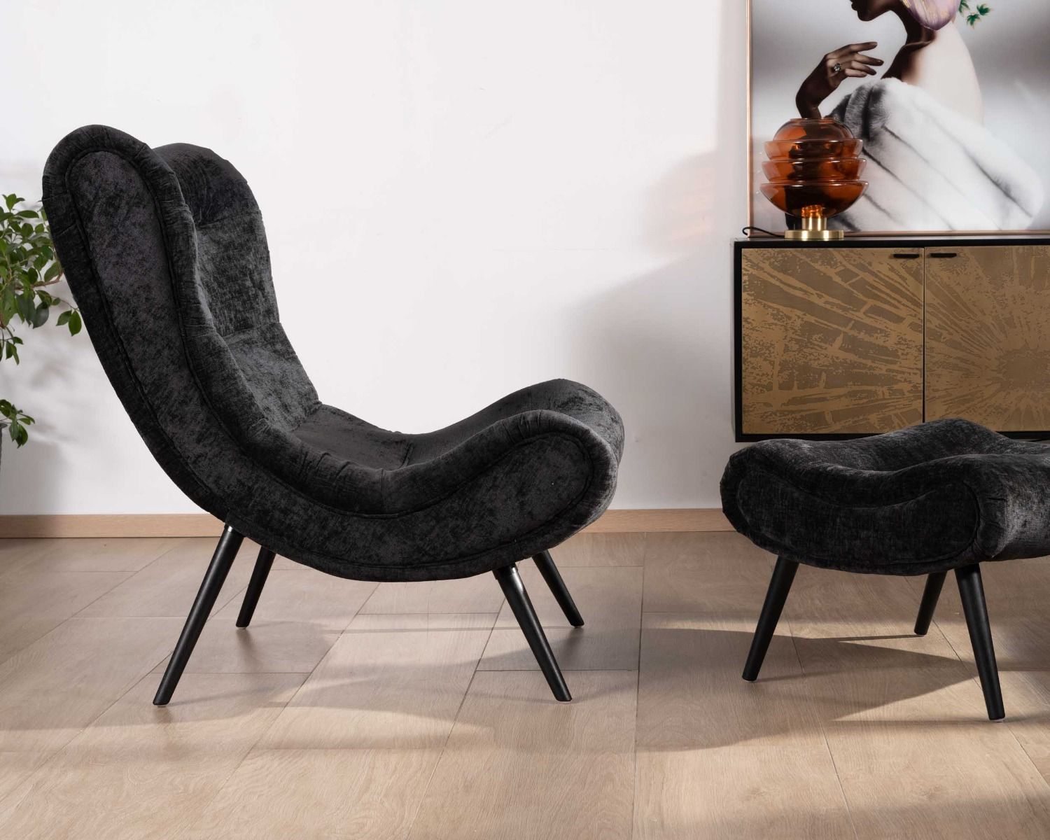 Fauteuil de détente avec pouf en tissu noir "Caspe"