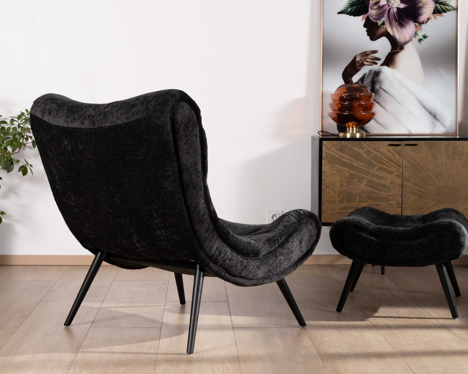 Fauteuil de détente avec pouf en tissu noir "Caspe"