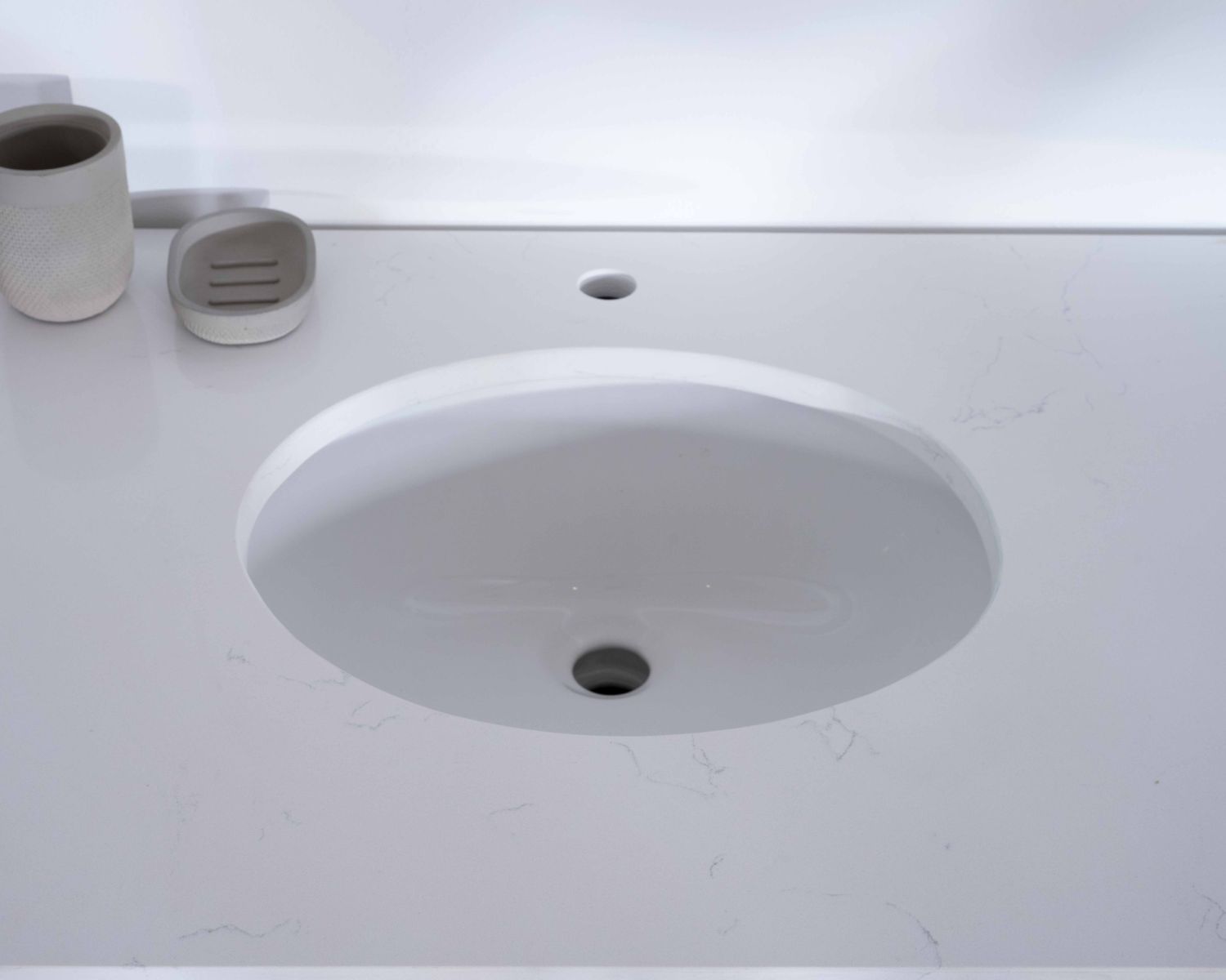Meuble salle de bain 1 vasque manguier massif quartz blanc "Églantine"