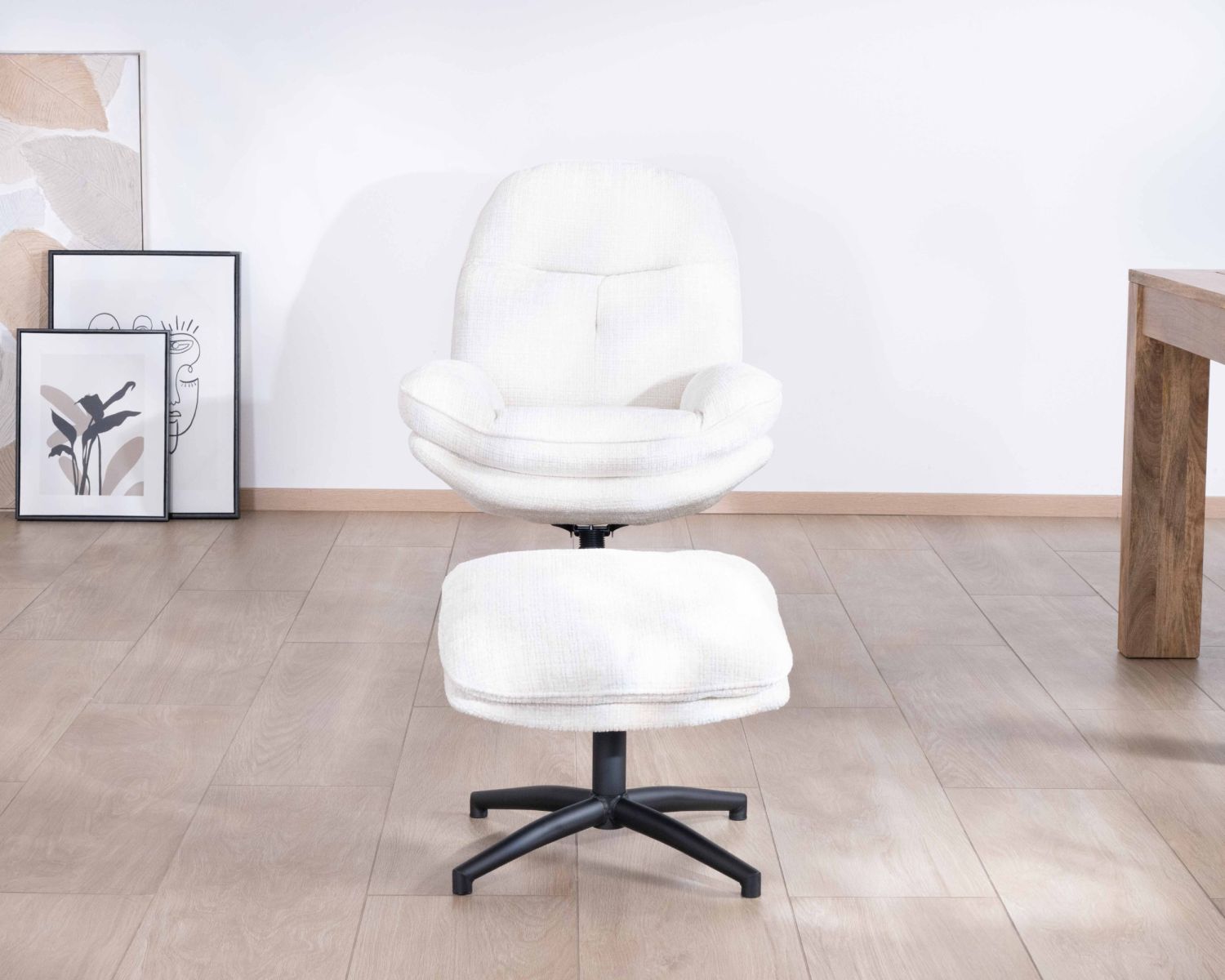 Fauteuil vintage avec pouf en tissu blanc ultra doux "Branson"