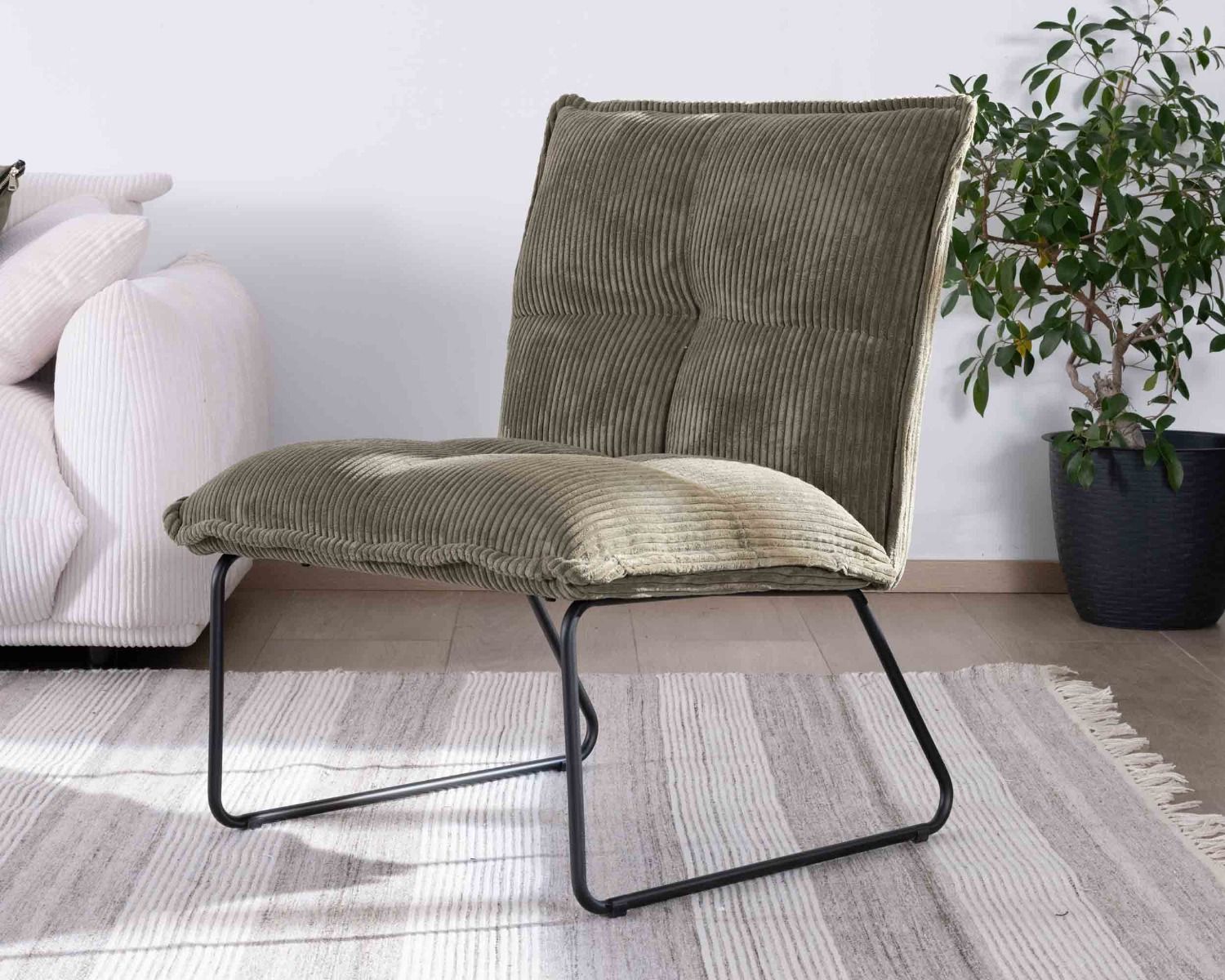 Lot de 2 fauteuils sans accoudoirs en velours cotelé kaki "Calvin"