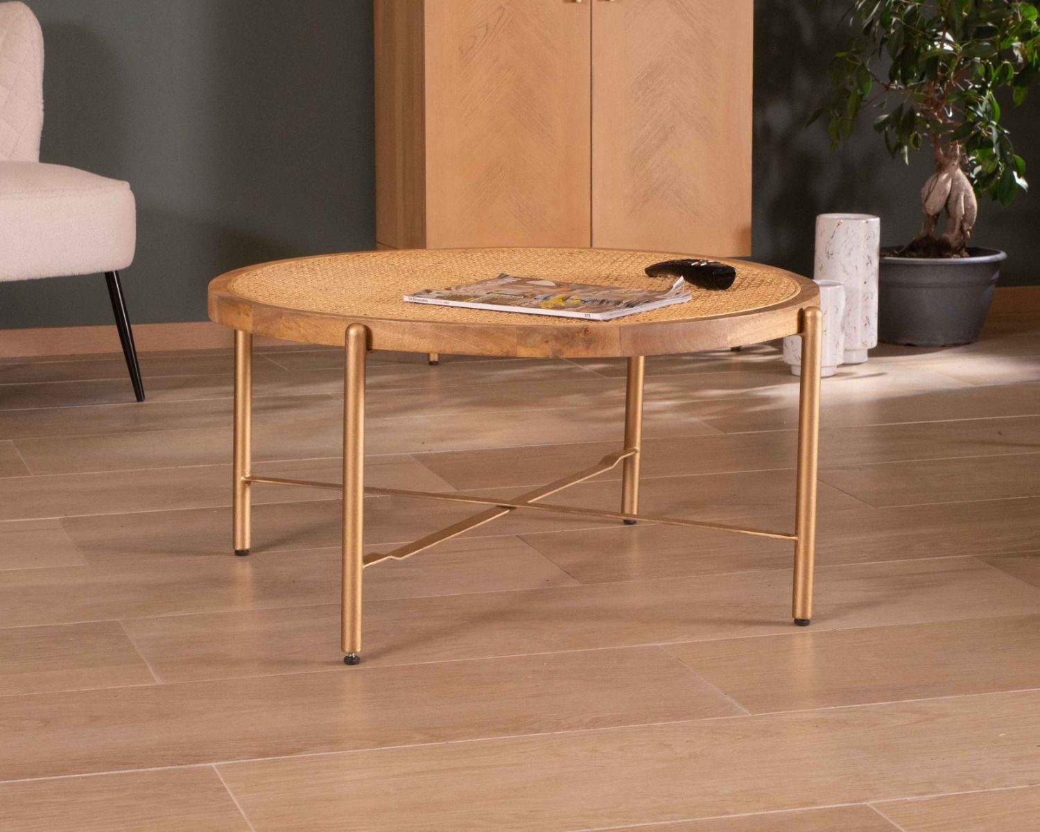 Table basse ronde plateau avec cannage et pieds dorés "Pop Vintage"