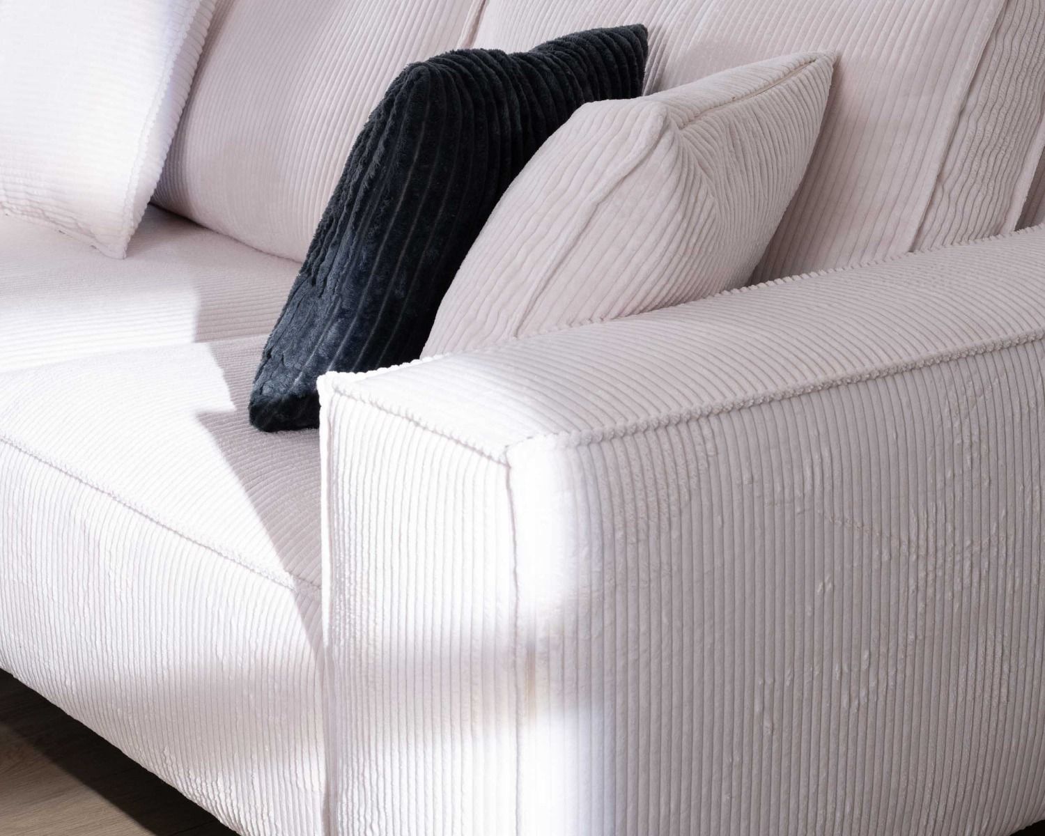 Canapé confort 3 places en velours blanc "Pueblo"