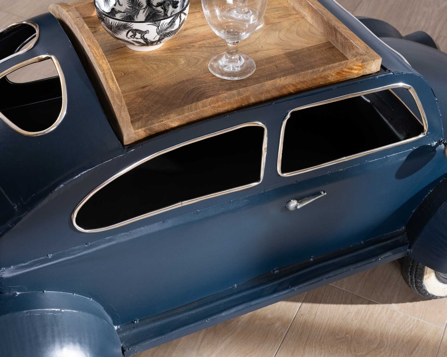 Originale table basse voiture vintage bleu "Crazy"