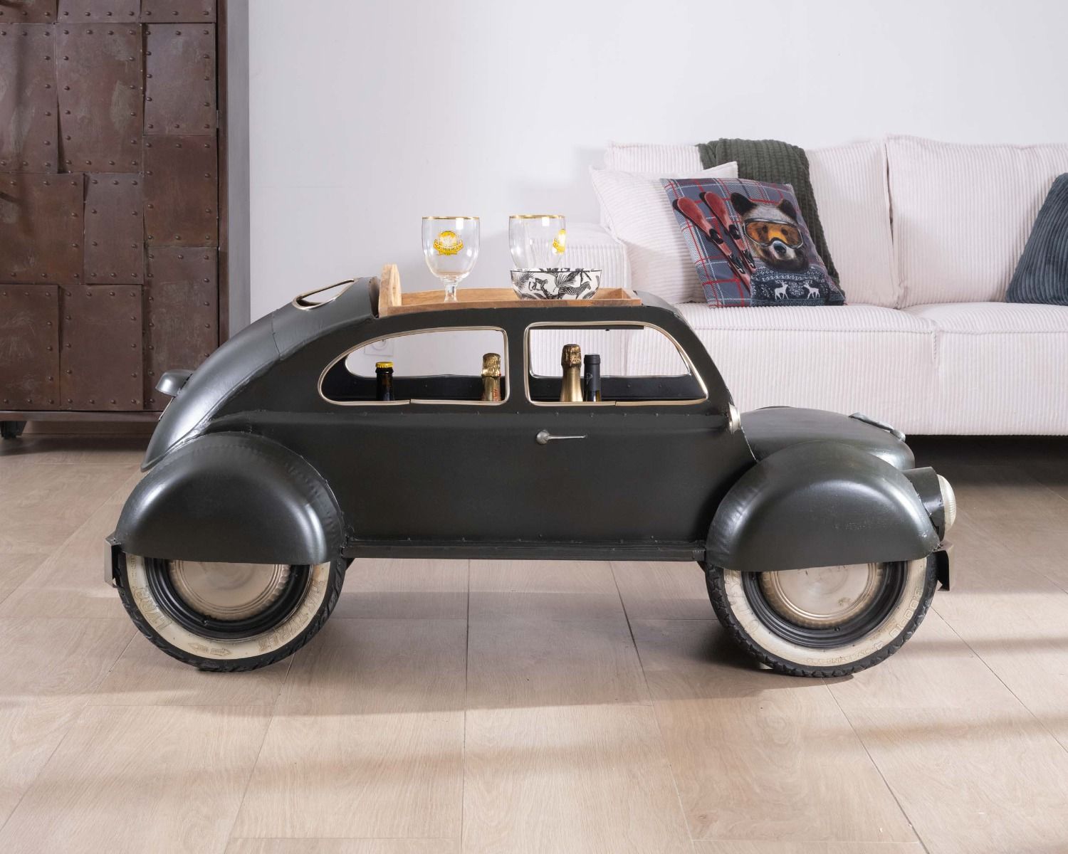 Singulière table basse vintage voiture vert foncé et plateau bois "Crazy"
