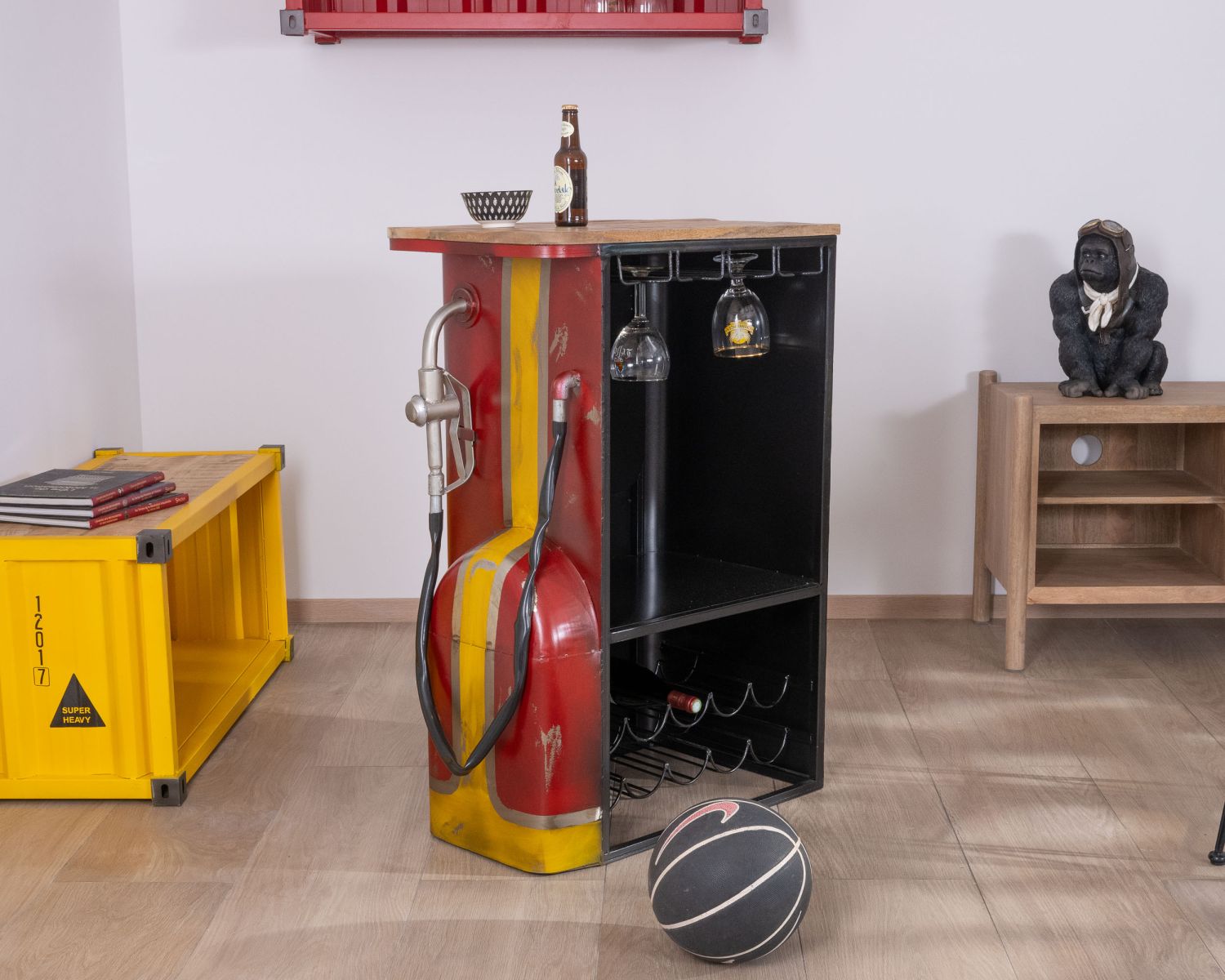 Comptoir de bar pompe à essence rouge et or avec plateau en manguier "Crazy"