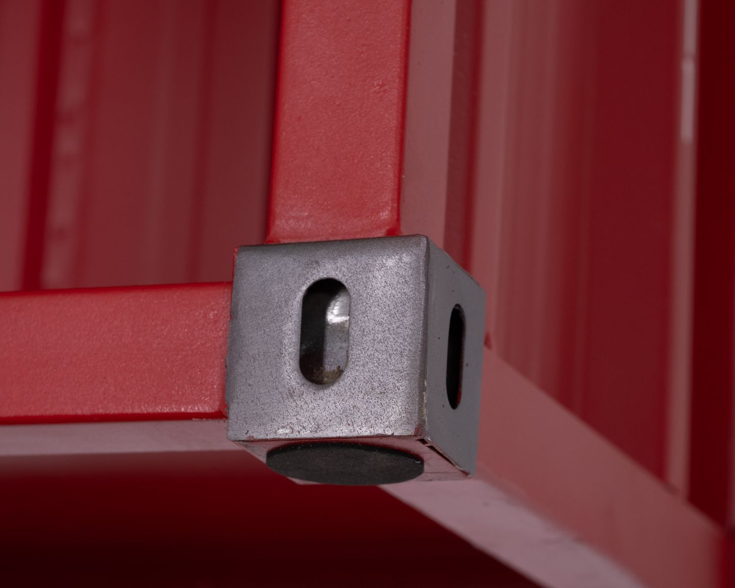 Etagère murale en métal style récup' conteneur rouge "Crazy"