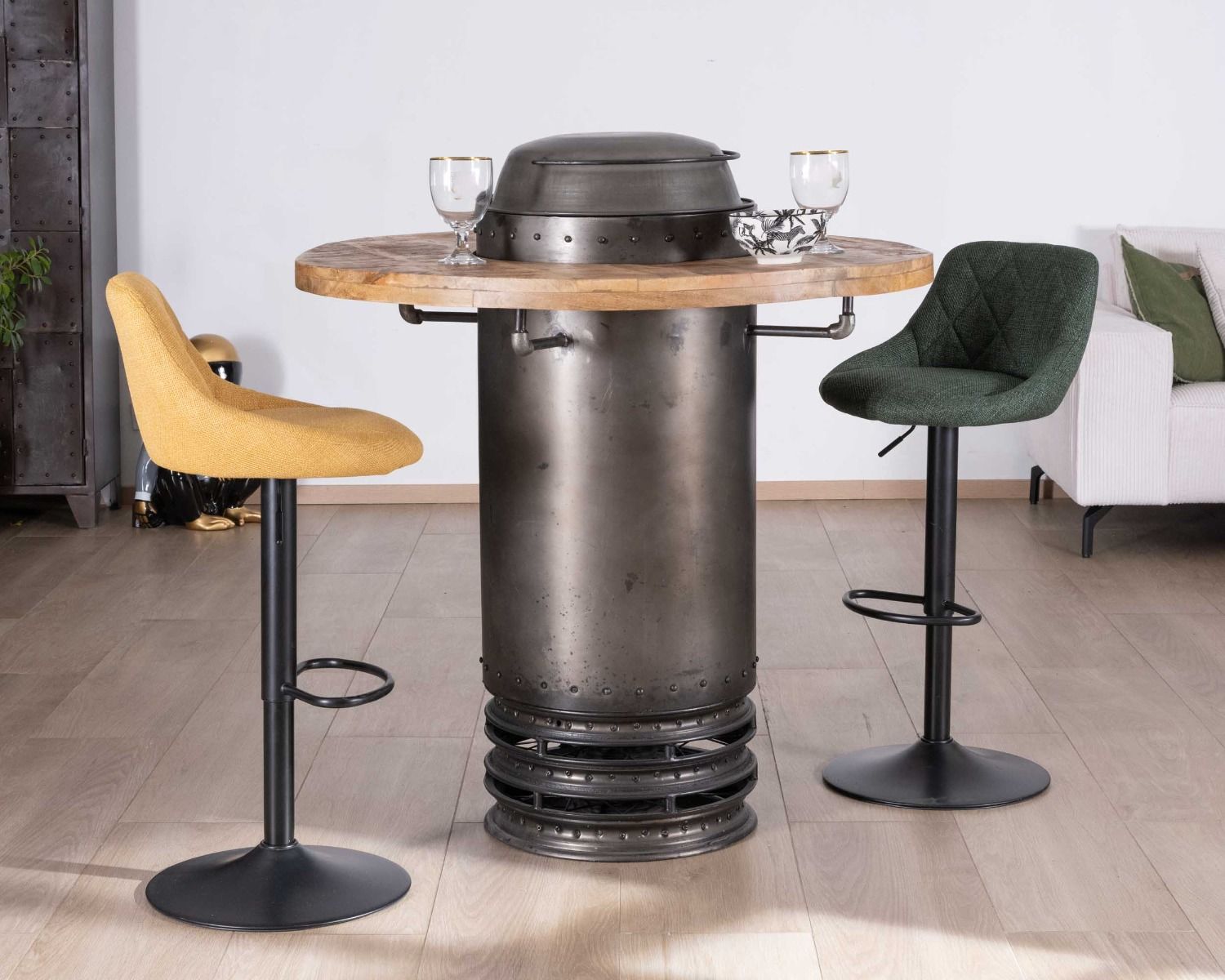 Lot de 2 chaises de bar réglable en hauteur en tissu jaune et pied métal noir "O'Neal"