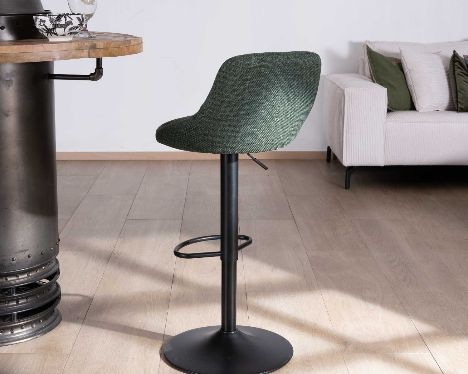 Lot de 2 chaises de bar réglable en hauteur en tissu kaki et pied métal noir "O'Neal"