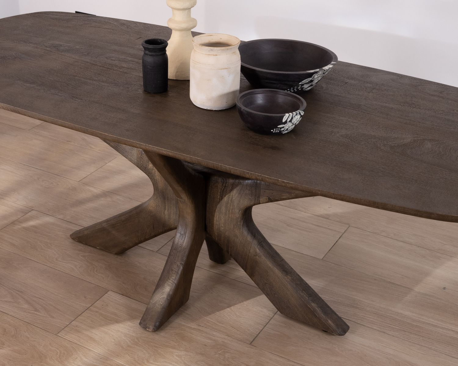 Table de repas 220 cm en manguier "Flow" piètement effet branches d'arbre