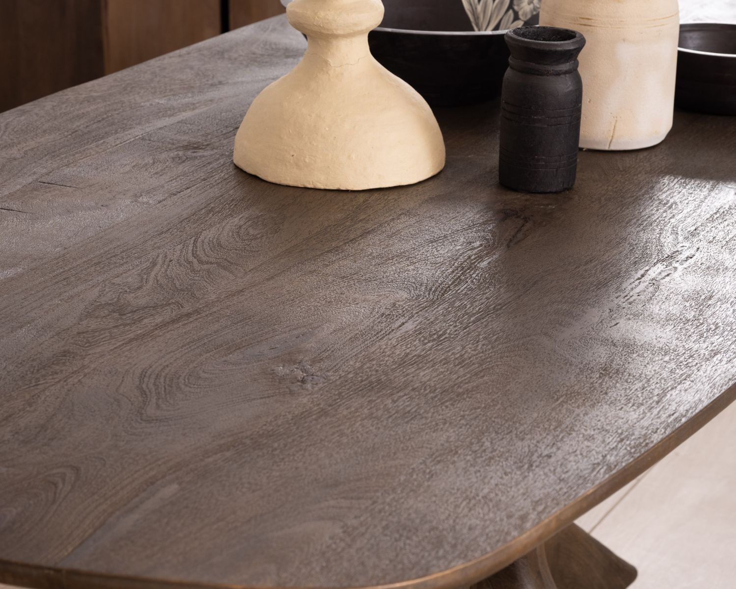 Table de repas 220 cm en manguier "Flow" piètement effet branches d'arbre