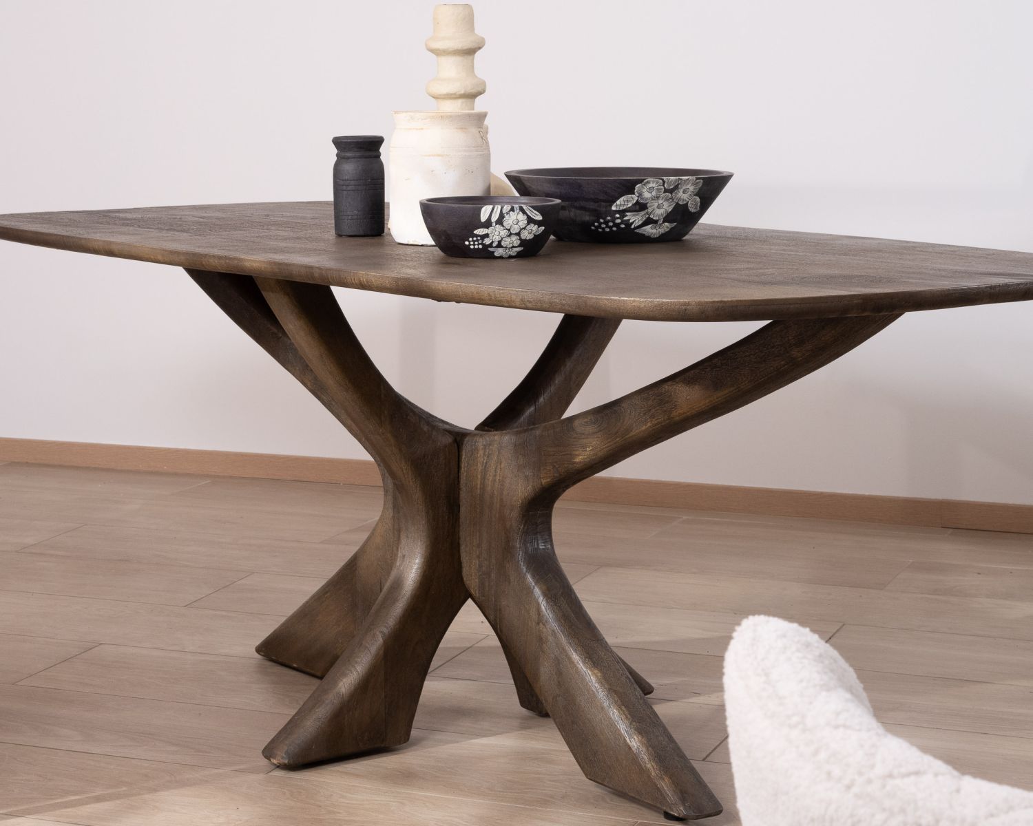 Table de repas 220 cm en manguier "Flow" piètement effet branches d'arbre