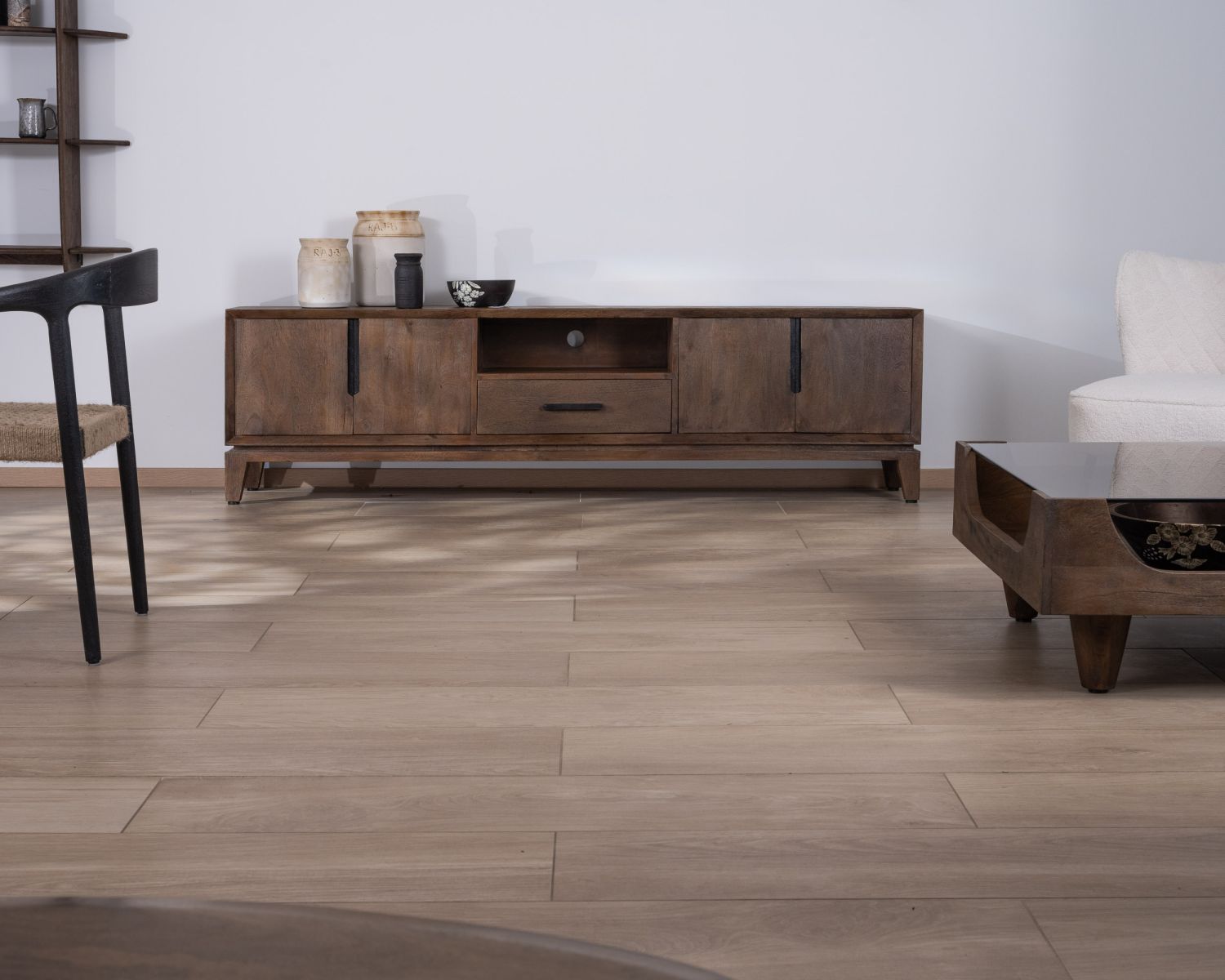 Grand meuble TV en manguier style rétro "Slody" 200 cm