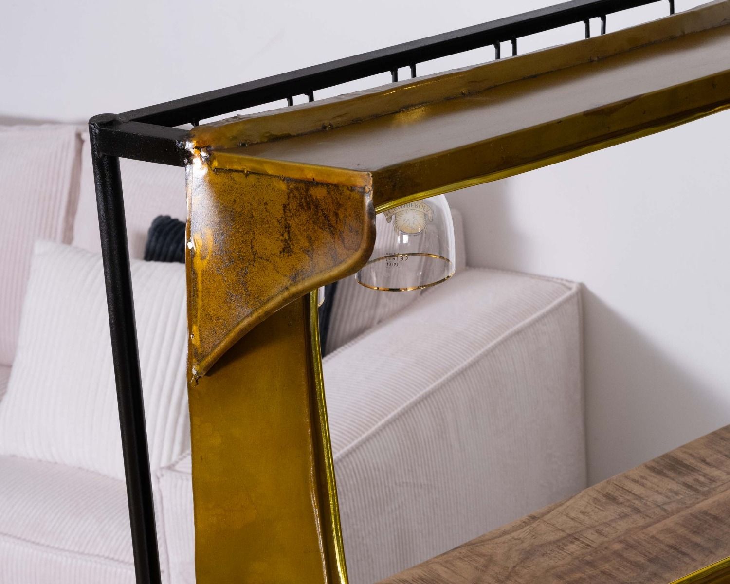 Comptoir de bar aspect Tuk-tuk indien esprit récup "Crazy"