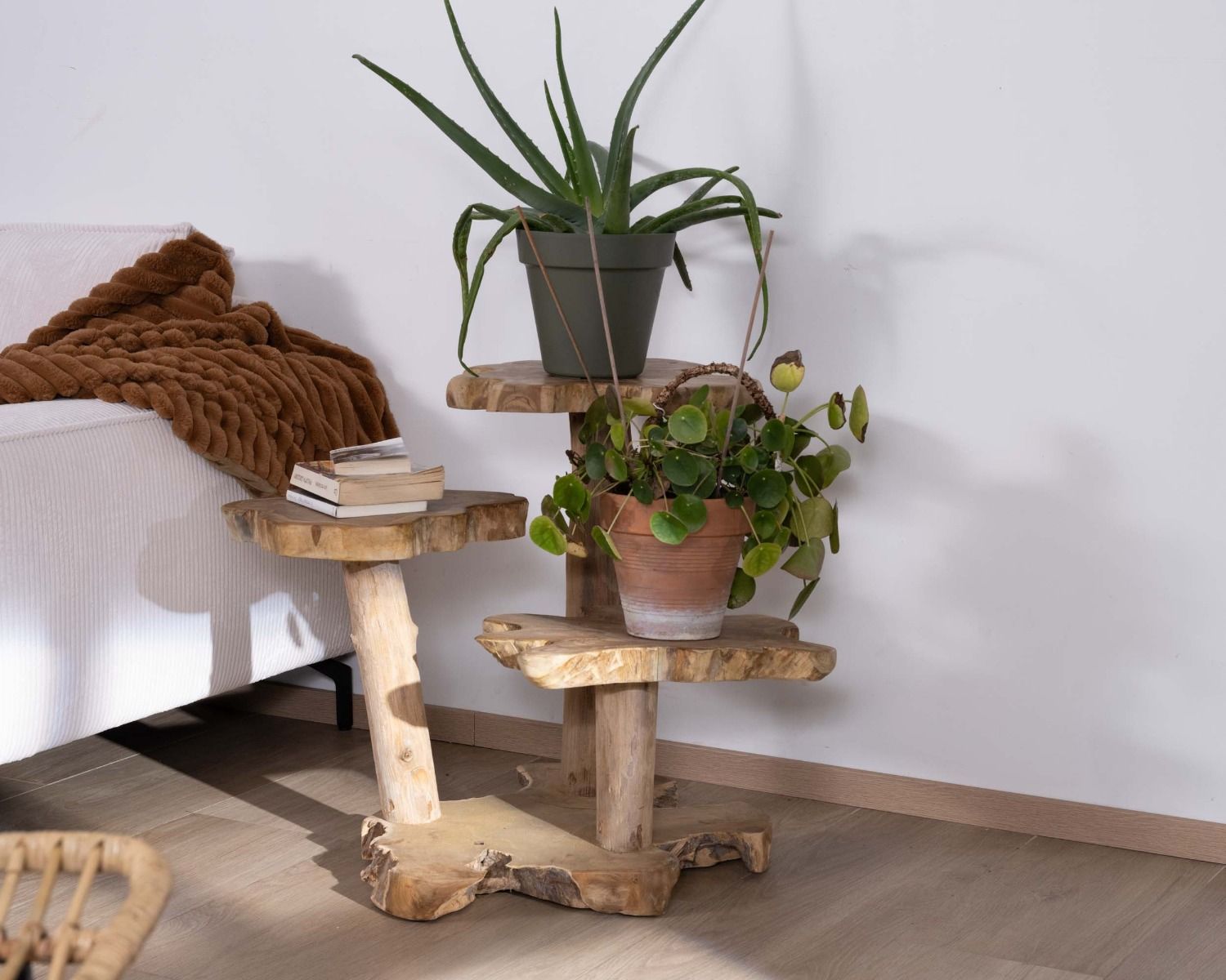 Support porte-plantes à 3 niveaux en teck recyclé "Farmer"