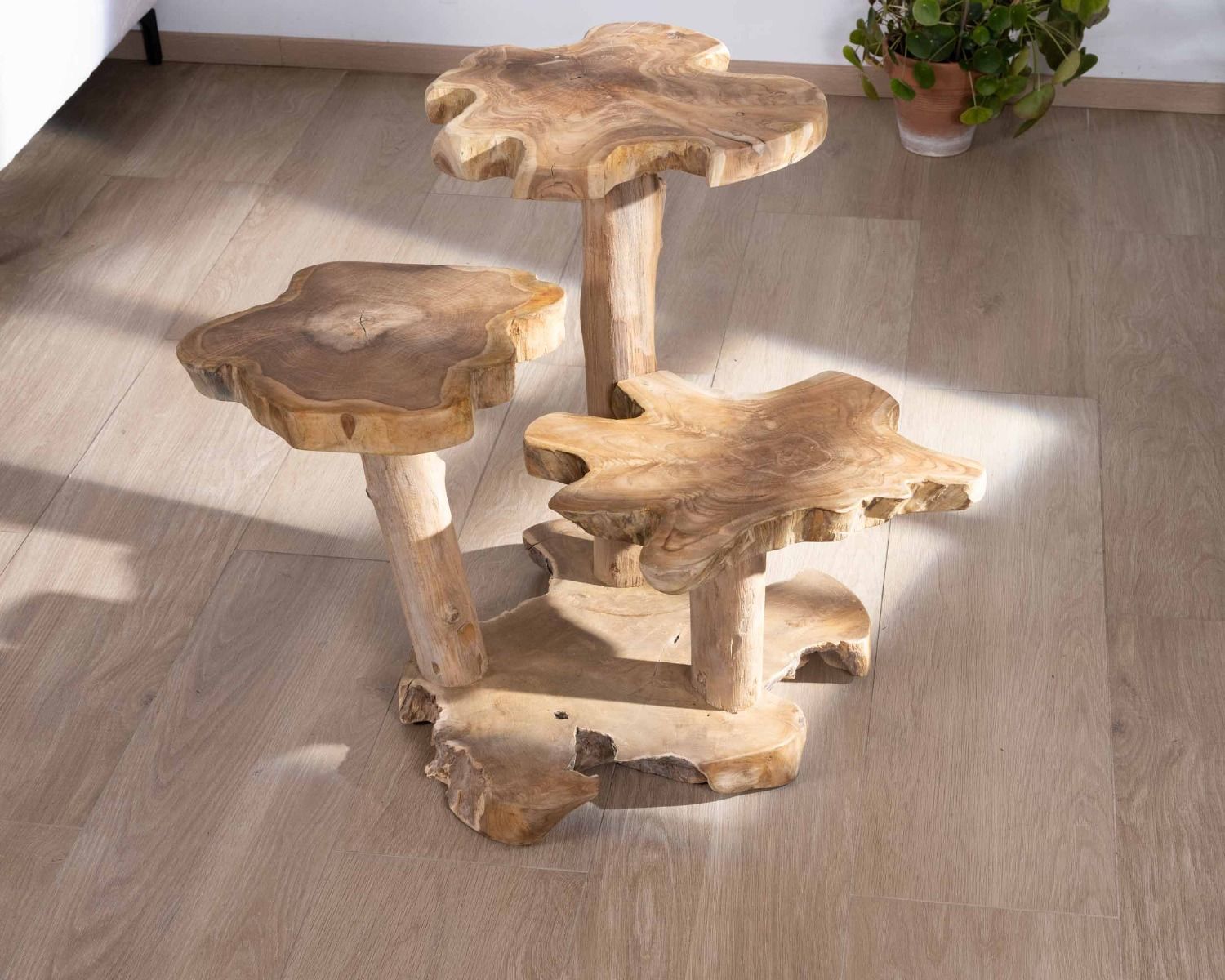 Support porte-plantes à 3 niveaux en teck recyclé "Farmer"