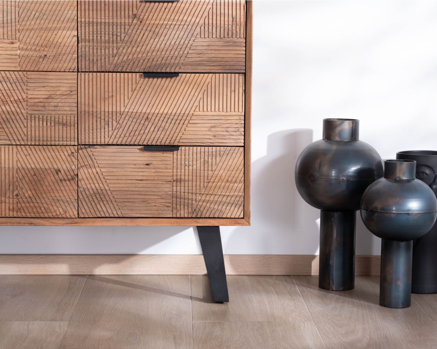 Meuble de rangement bas 160 cm avec tiroirs "Uky" design contemporain esprit rétro