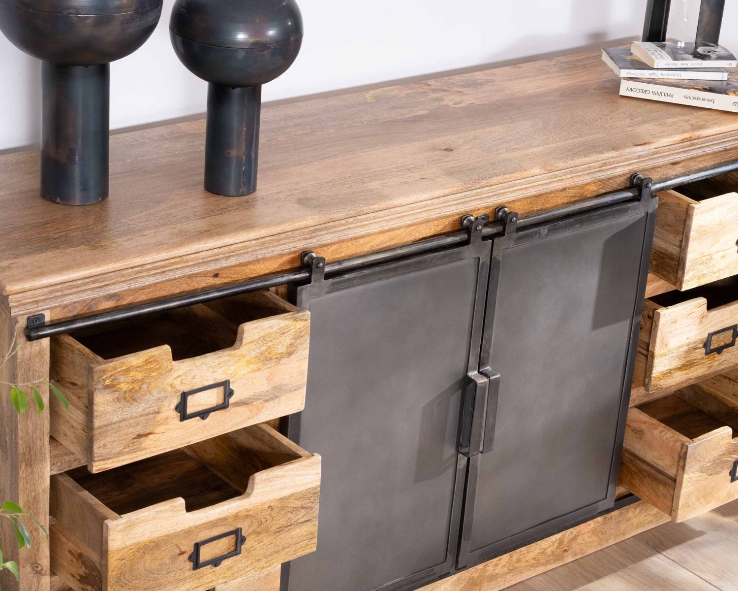 Enfilade style factory en bois massif et métal "Haden"