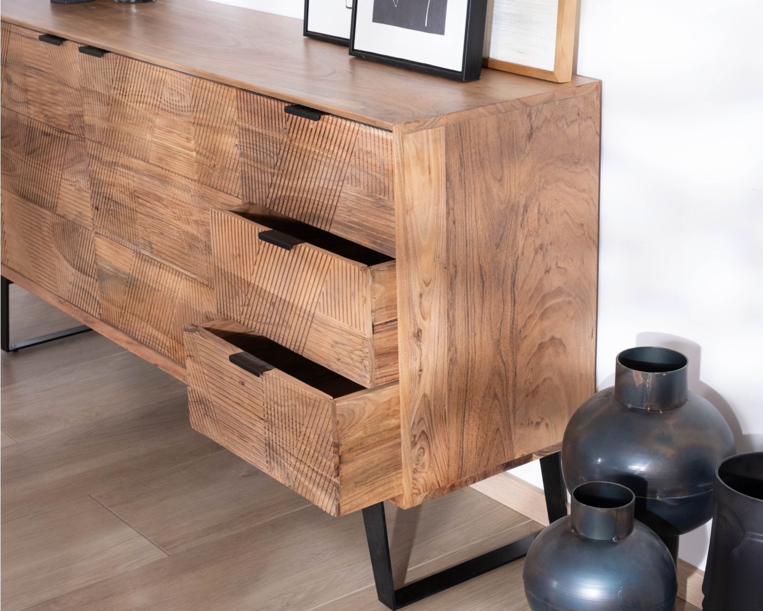 Meuble de rangement bas 160 cm avec tiroirs "Uky" design contemporain esprit rétro