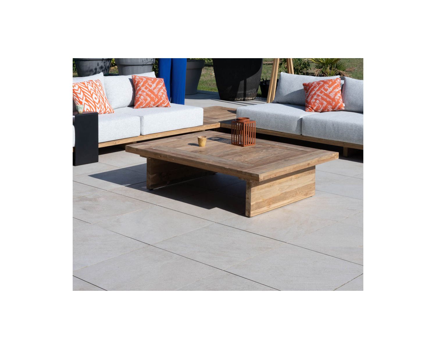 Grande table basse design japandi spéciale extérieur en teck "Eclipse" 140 cm