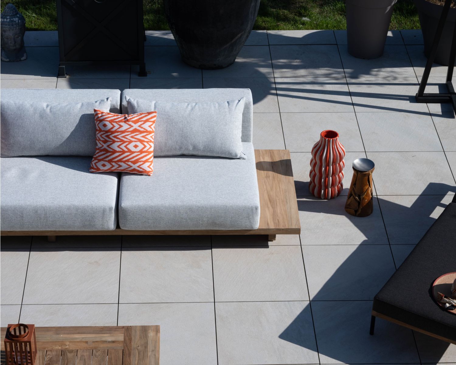 Grand canapé modulaire 5 places de jardin "Eclipse" avec tablette d'angle en teck