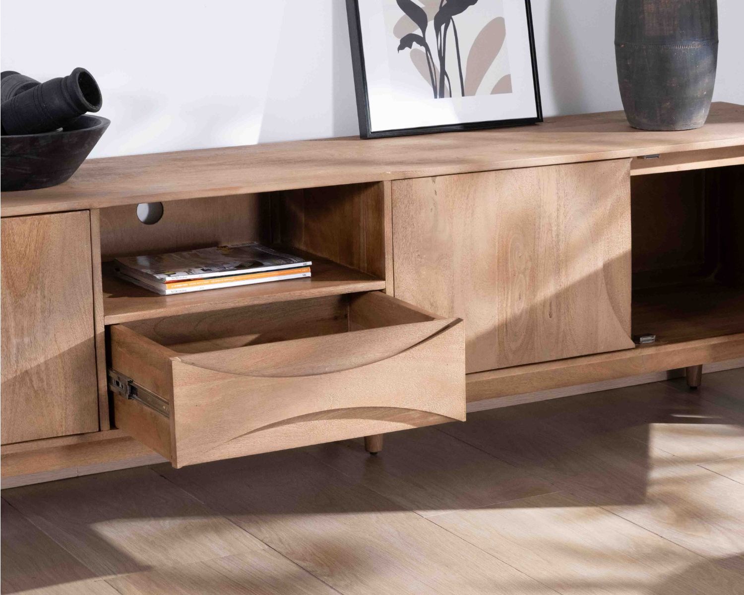 Meuble TV XXL 265cm en manguier massif 4 portes et 1 tiroir "Cabure"