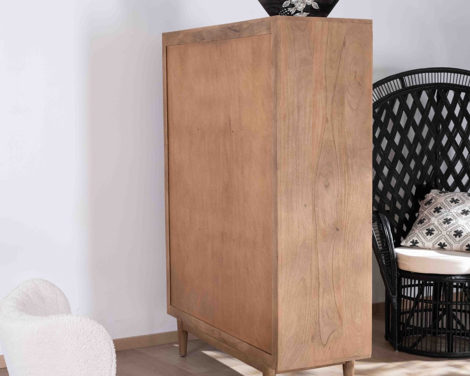 Armoirette 2 portes en manguier massif style contemporain "Cabure"