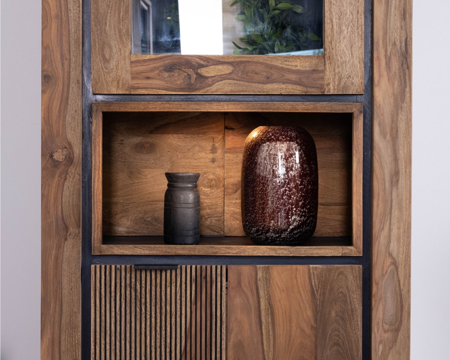 Colonne vitrée en palissandre "Enoa" avec rétroéclairage