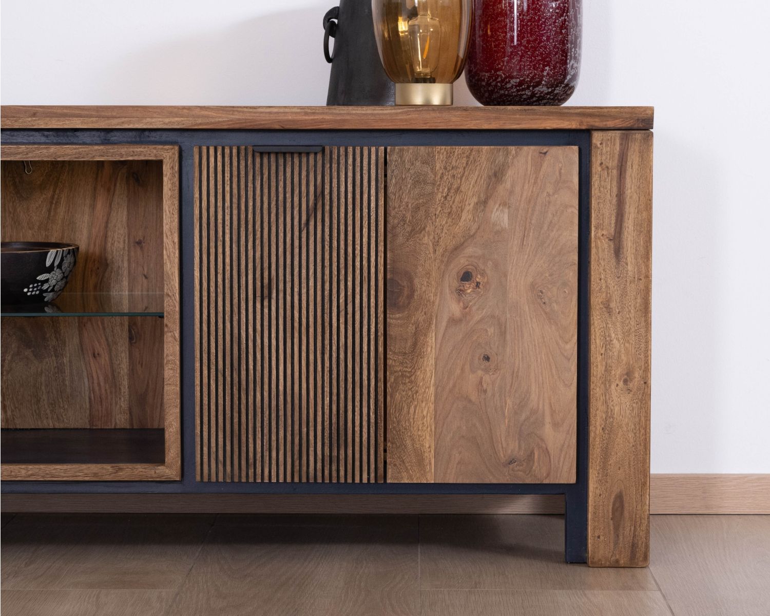 Meuble télé 175 en palissandre et acacia avec éclairage LED "Enoa"