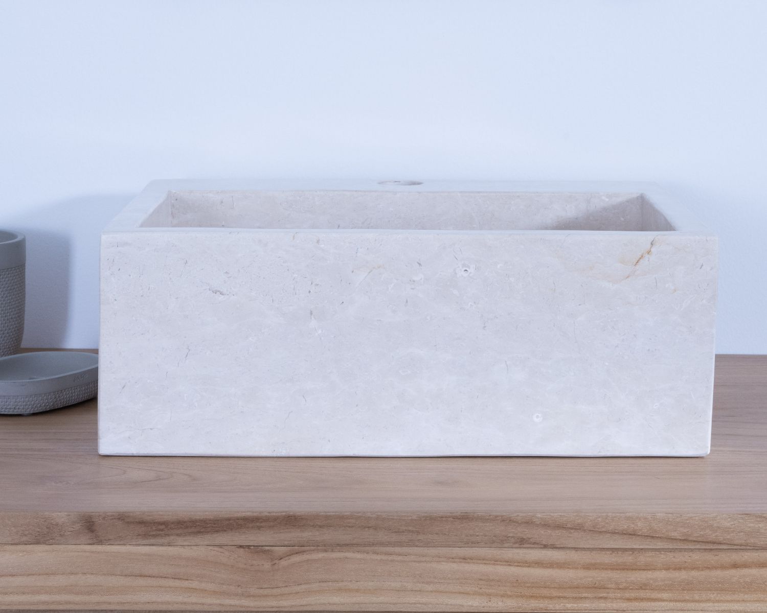 Petite vasque à poser rectangulaire en marbre beige "Stone"