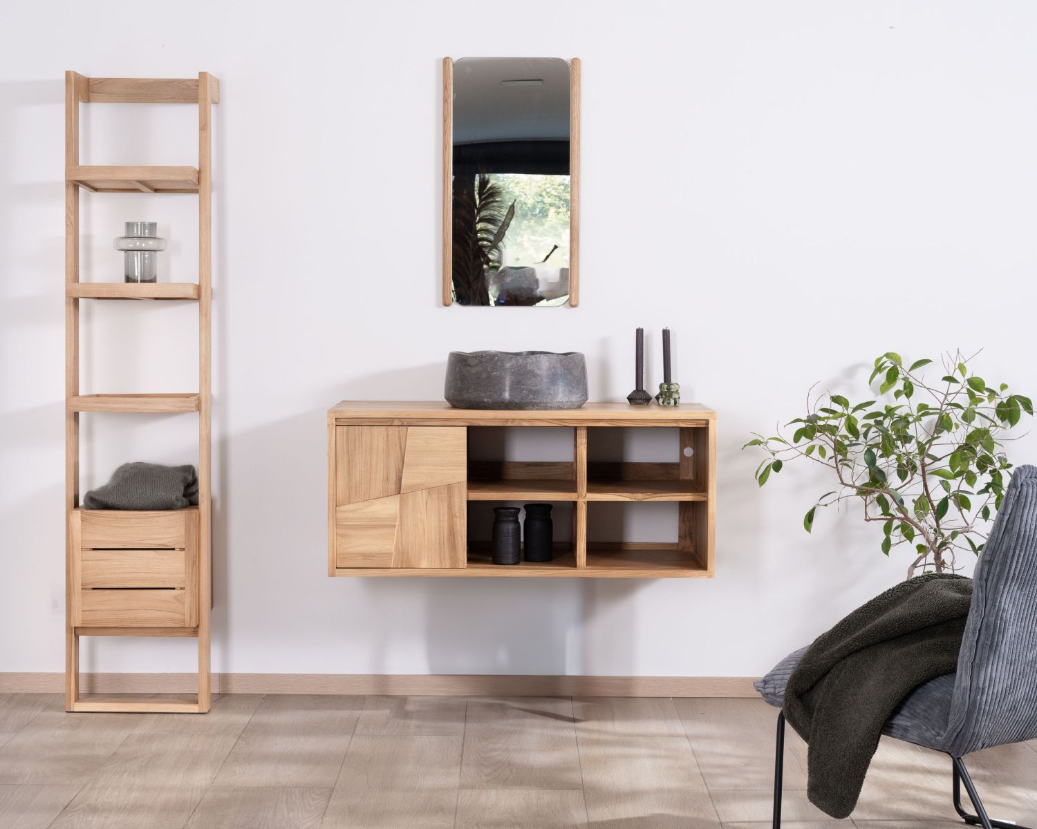 Meuble sous vasque suspendu en teck avec portes coulissantes "Tao" 105 cm