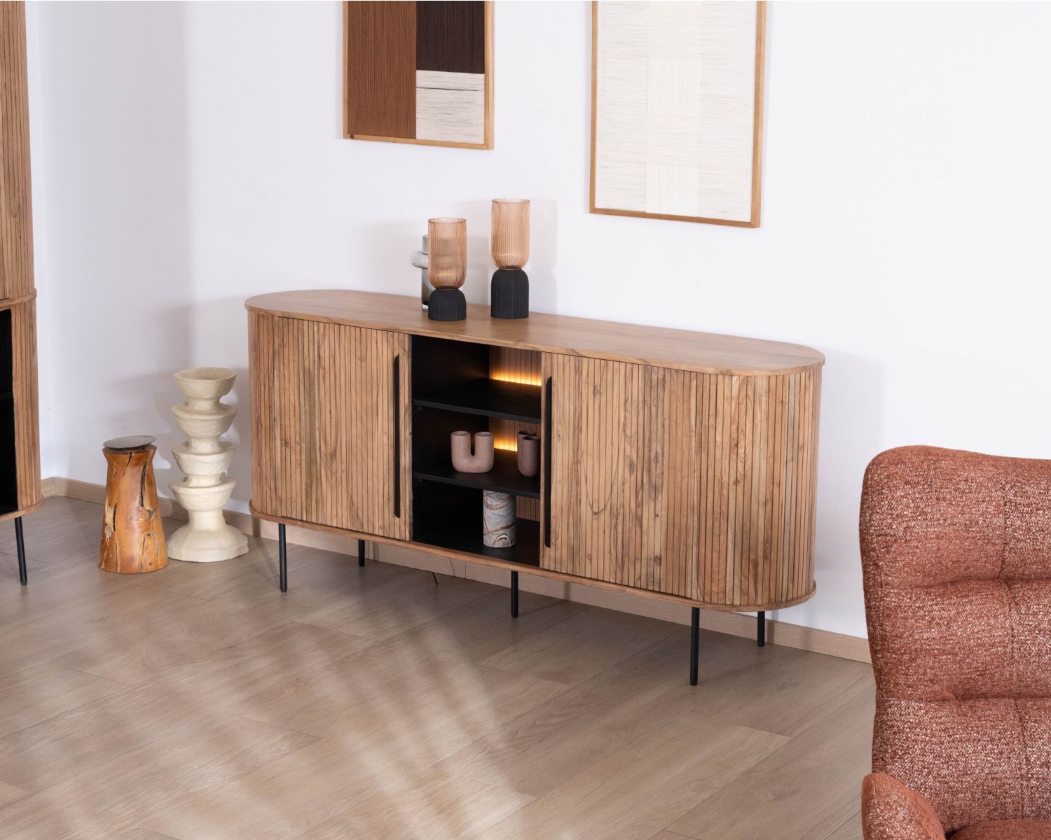 Buffet design rétro avec niches centrales "Bopee" avec éclairage LED