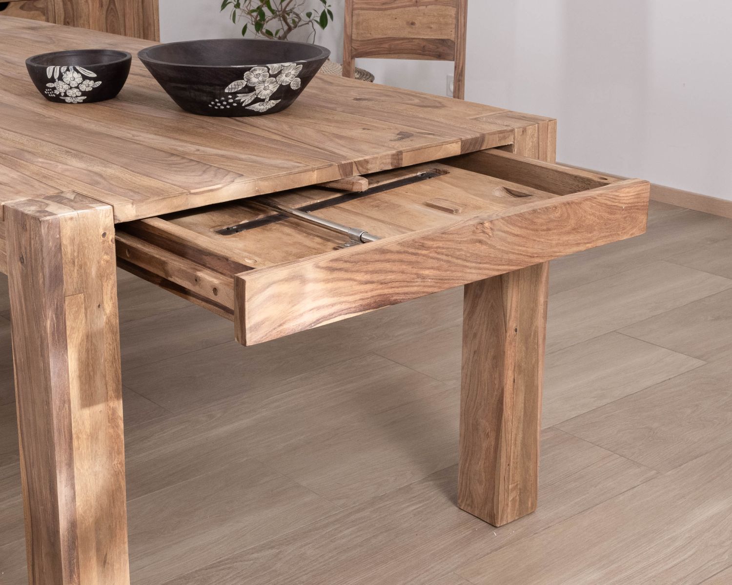 Table de salle à manger extensible en palissandre "Kalanohé" 160 cm