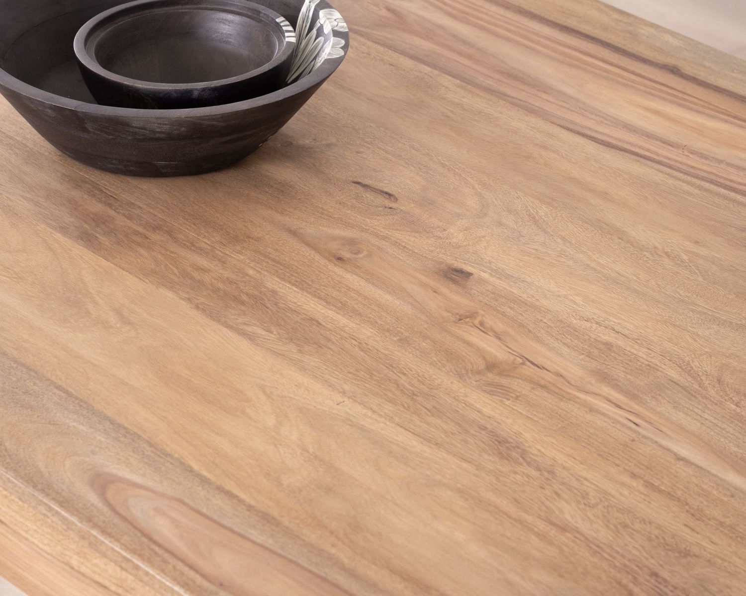 Table de repas rectangulaire en palissandre "Kalanohé" 160 cm