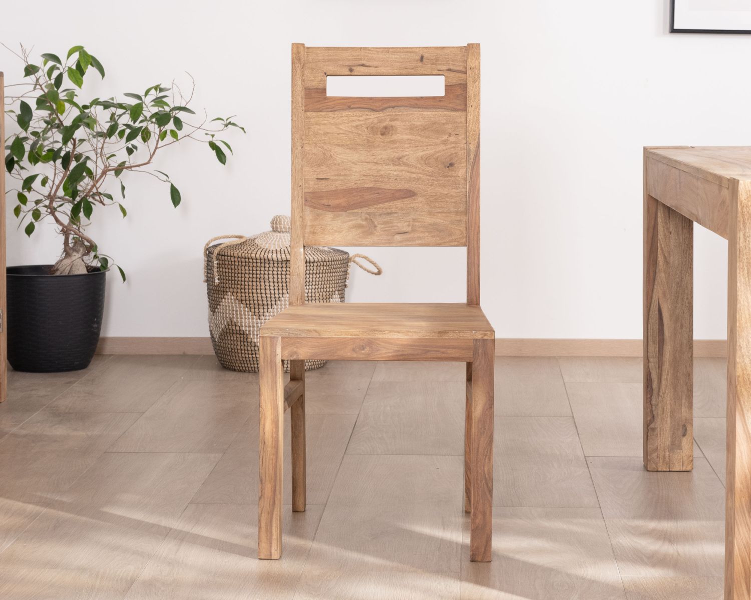 Lot de 2 chaises de repas en palissandre "Kalanohé"