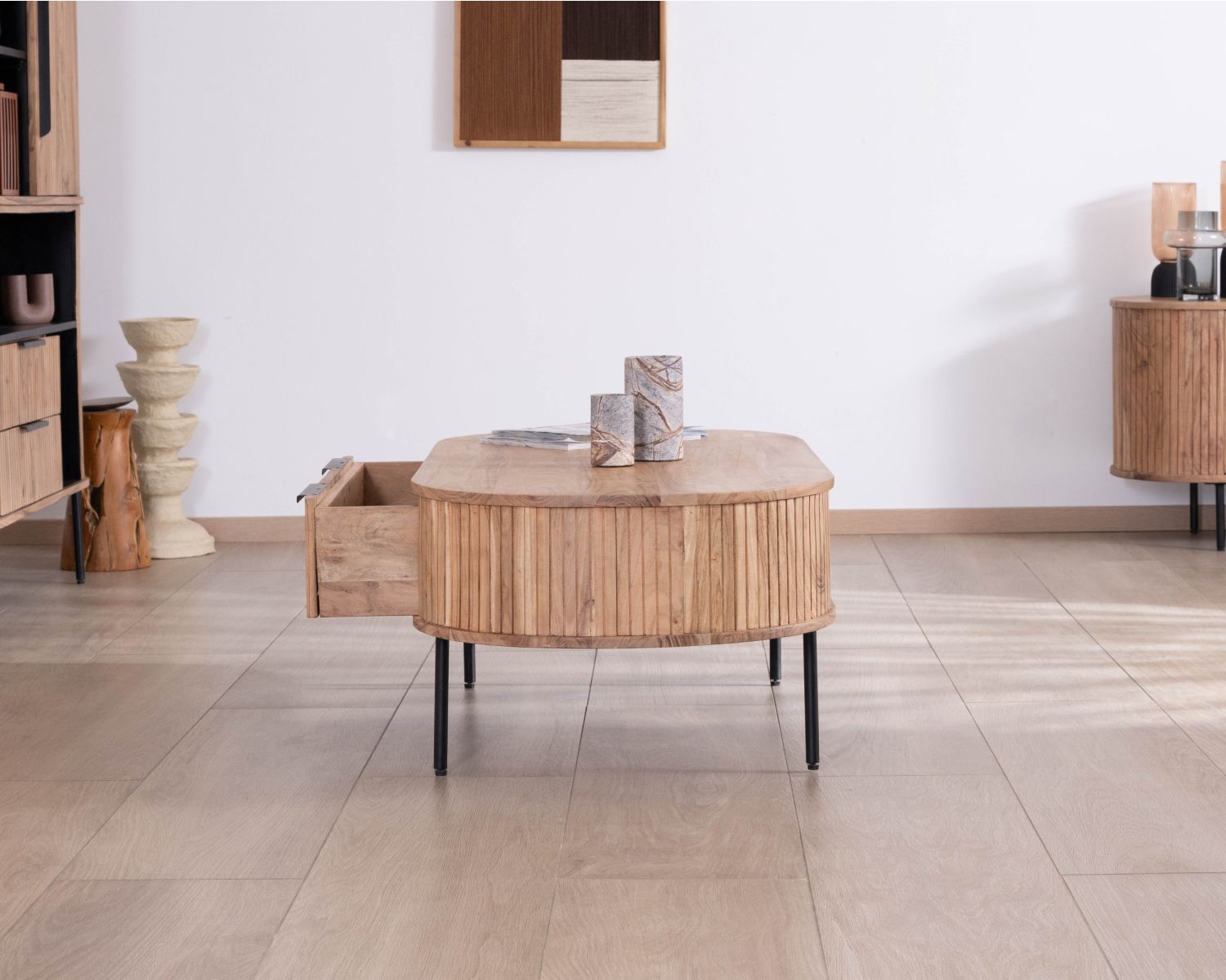 Table de salon ovale design newtro avec grand tiroir traversant "Bopee"