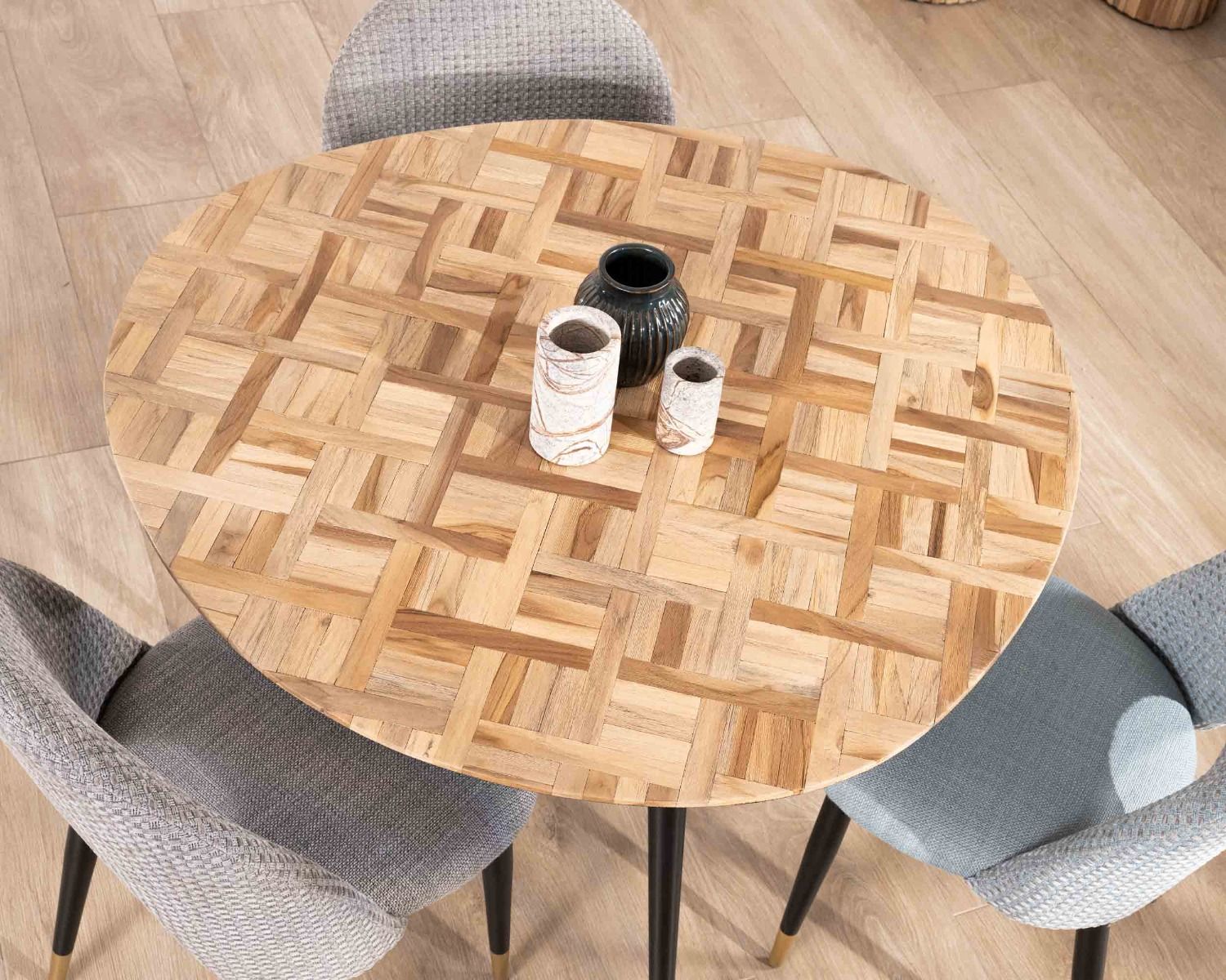 Petite table de repas 3 pieds crayon en métal plateau teck marqueterie "Foster" 110cm