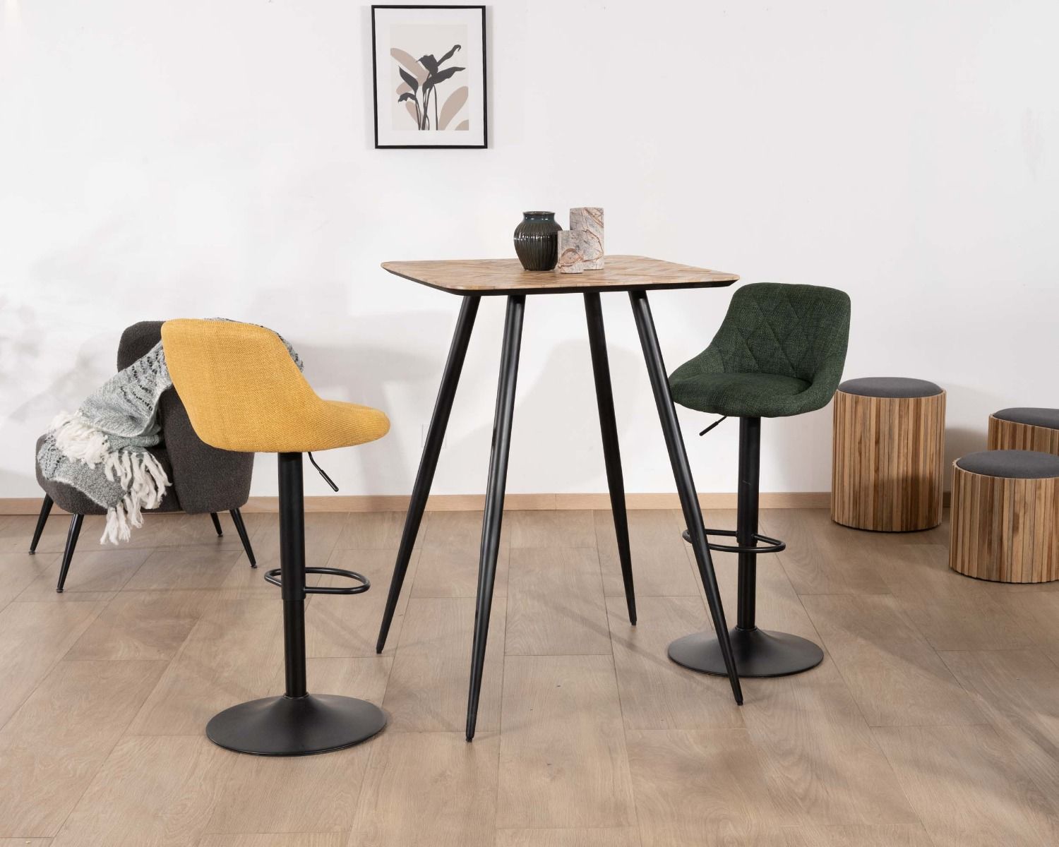 Table de bar carrée 75cm en teck recyclé et pieds crayons noirs "Foster"