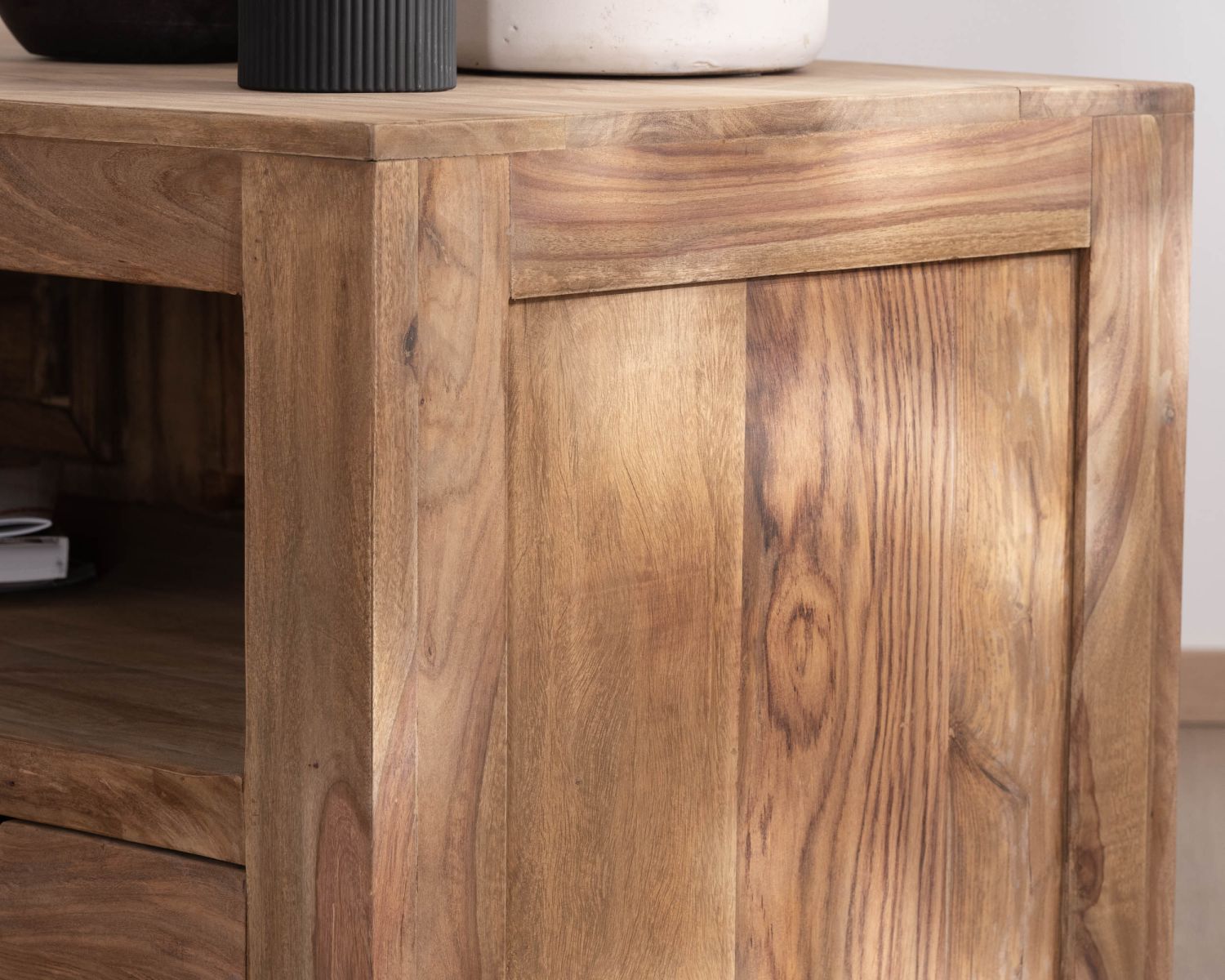 Banc TV 200 cm épuré en palissandre "Kalanohé" niche et 4 tiroirs