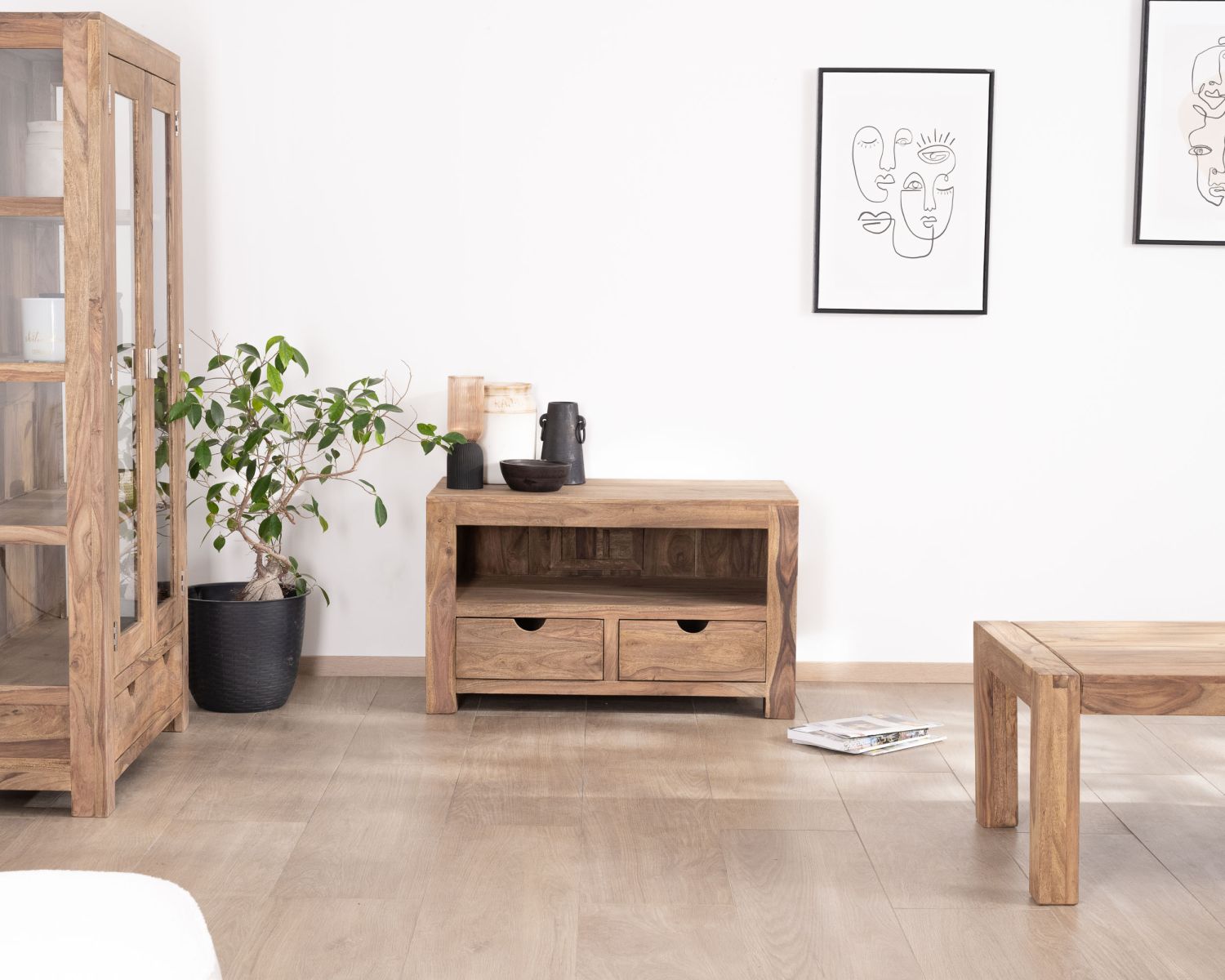 Petit meuble télé compact et fonctionnel en palissandre "Kalanohé" niche et 2 tiroirs