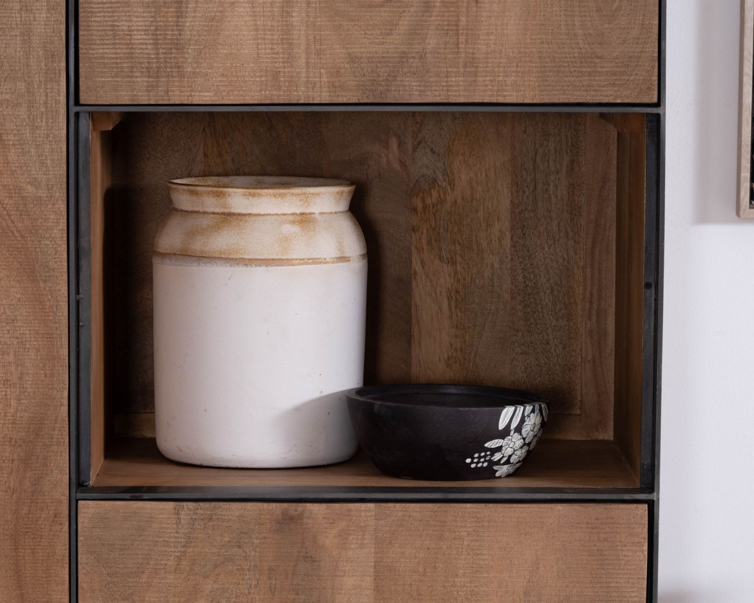 Argentier en manguier massif 2 portes "Santo" style épuré