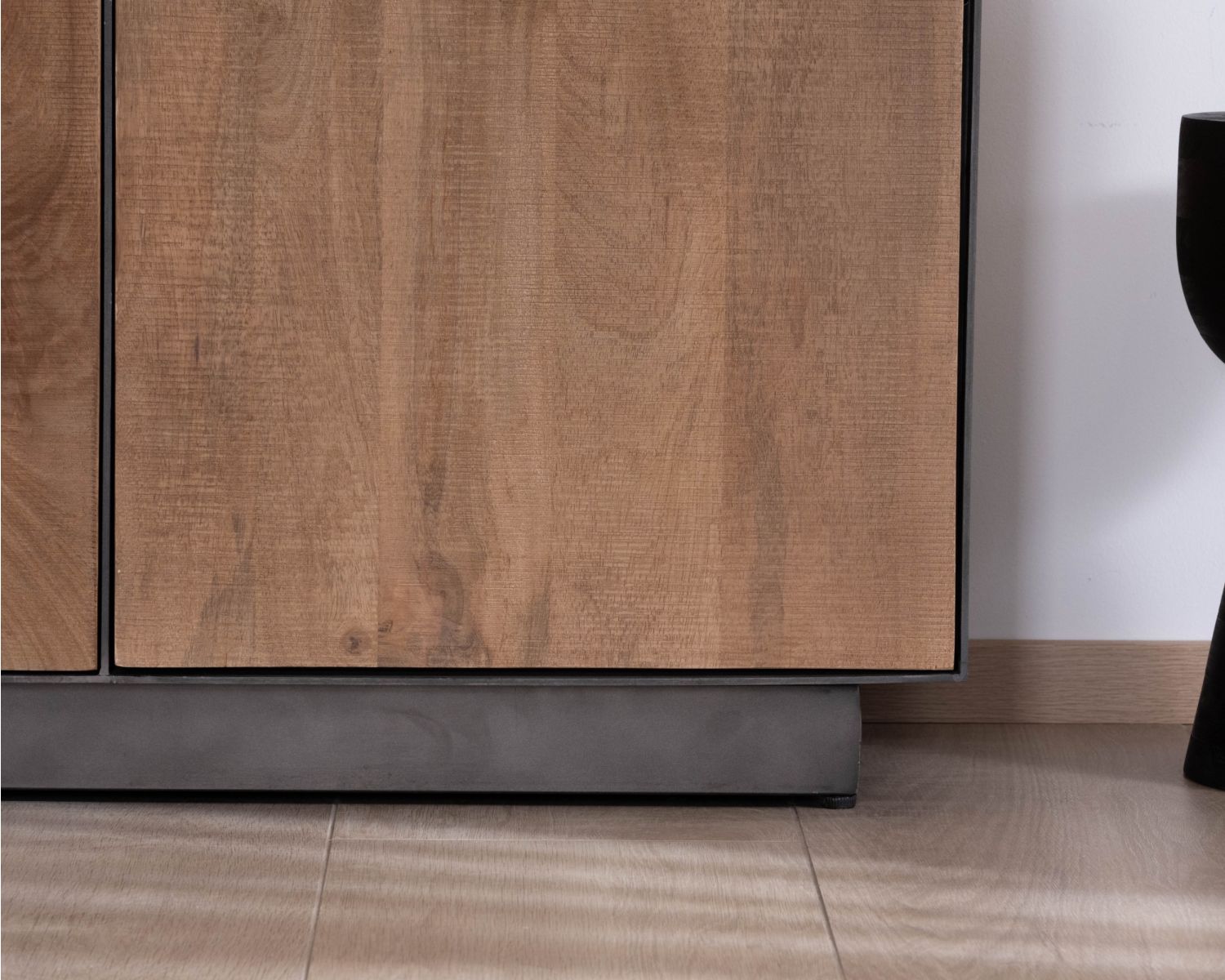 Argentier en manguier massif 2 portes "Santo" style épuré